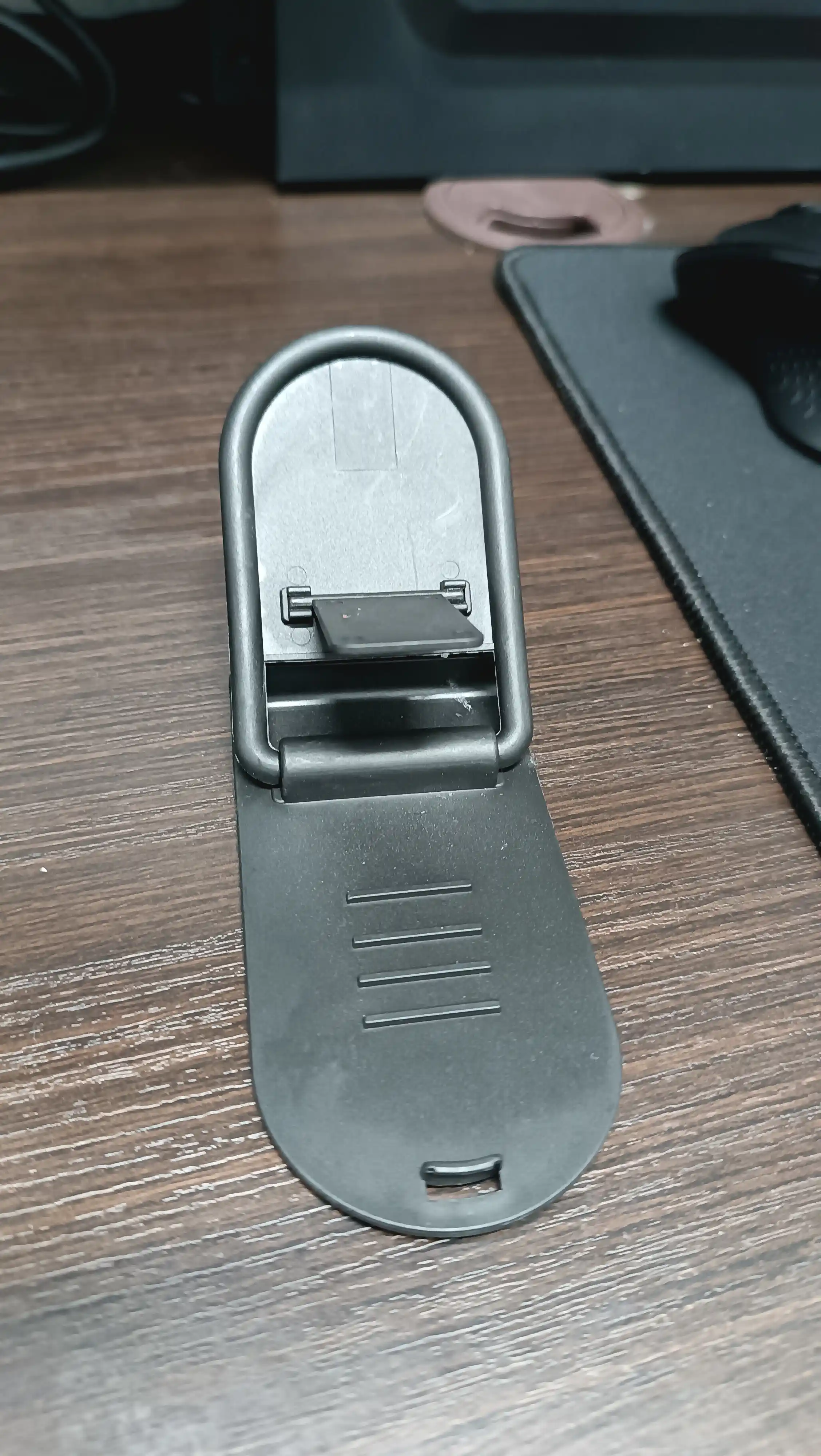 Telefon va planshet uchun yig'iladigan telefon ushlagich