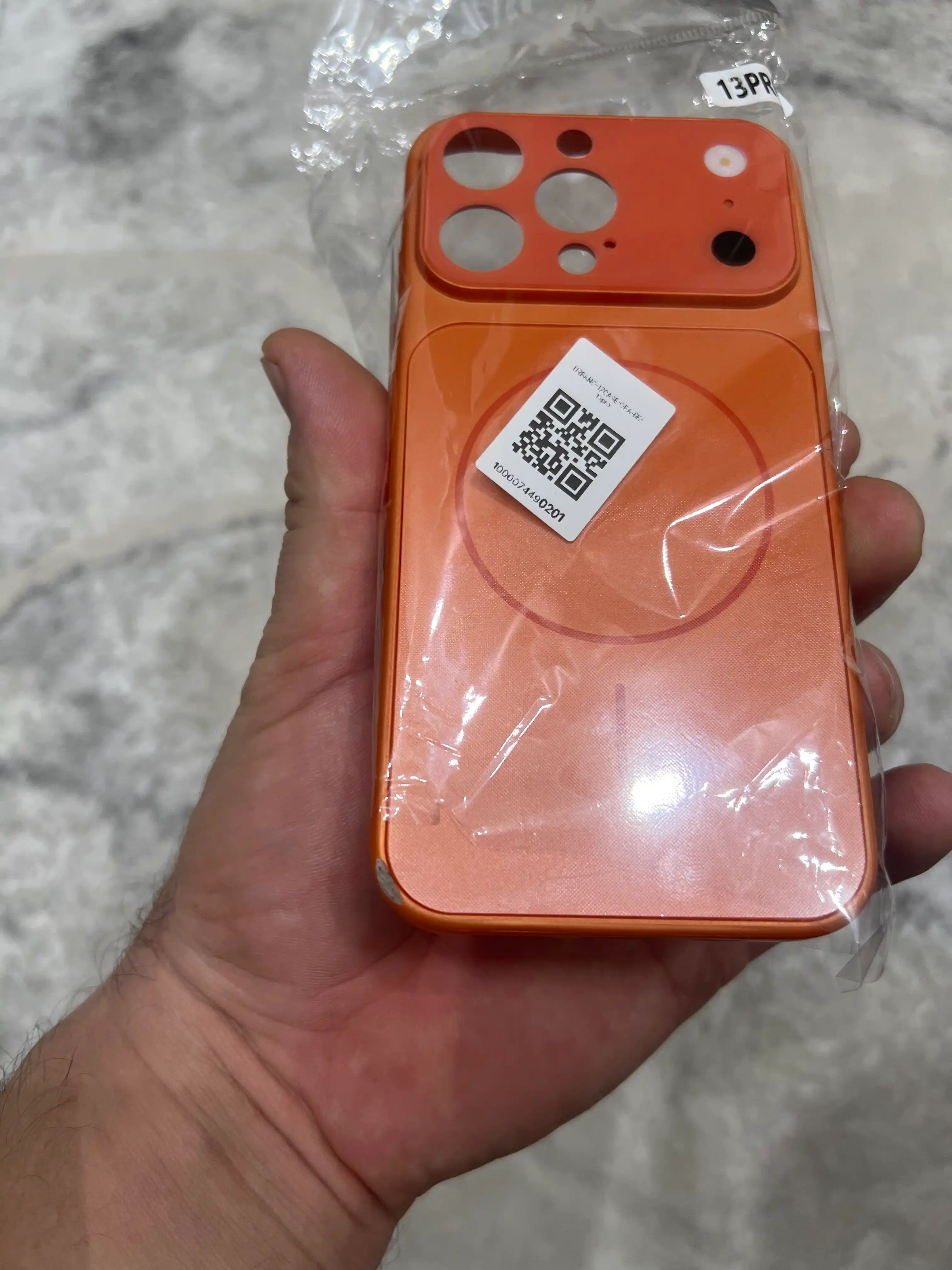 Чехол на iPhone 11, 12, 13, 14, 15, 16 с MagSafe, в стиле iPhone 17