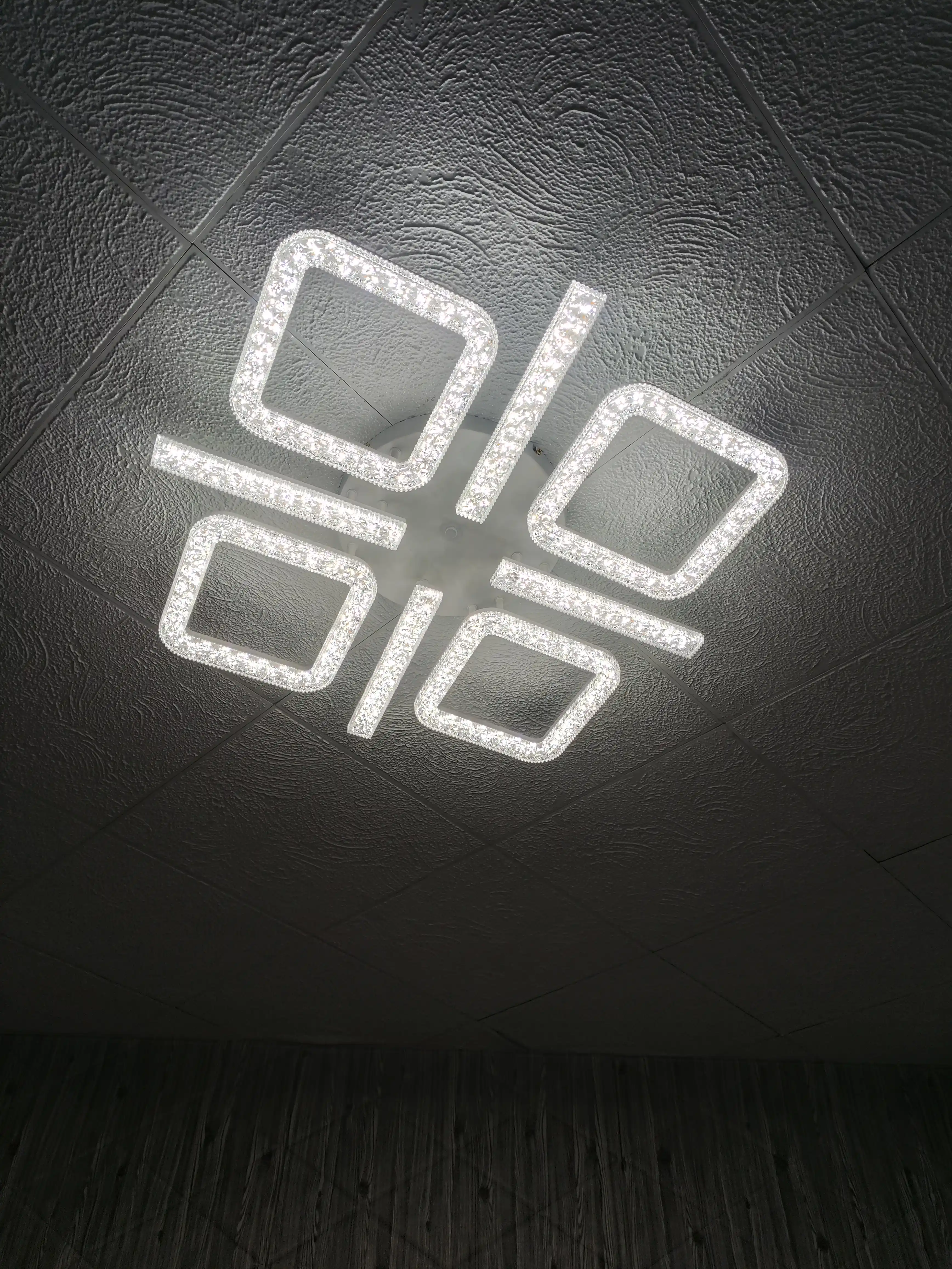 Современная LED-люстра(60x60 см)  с пультом управления, 3 режима света, до 30 м²