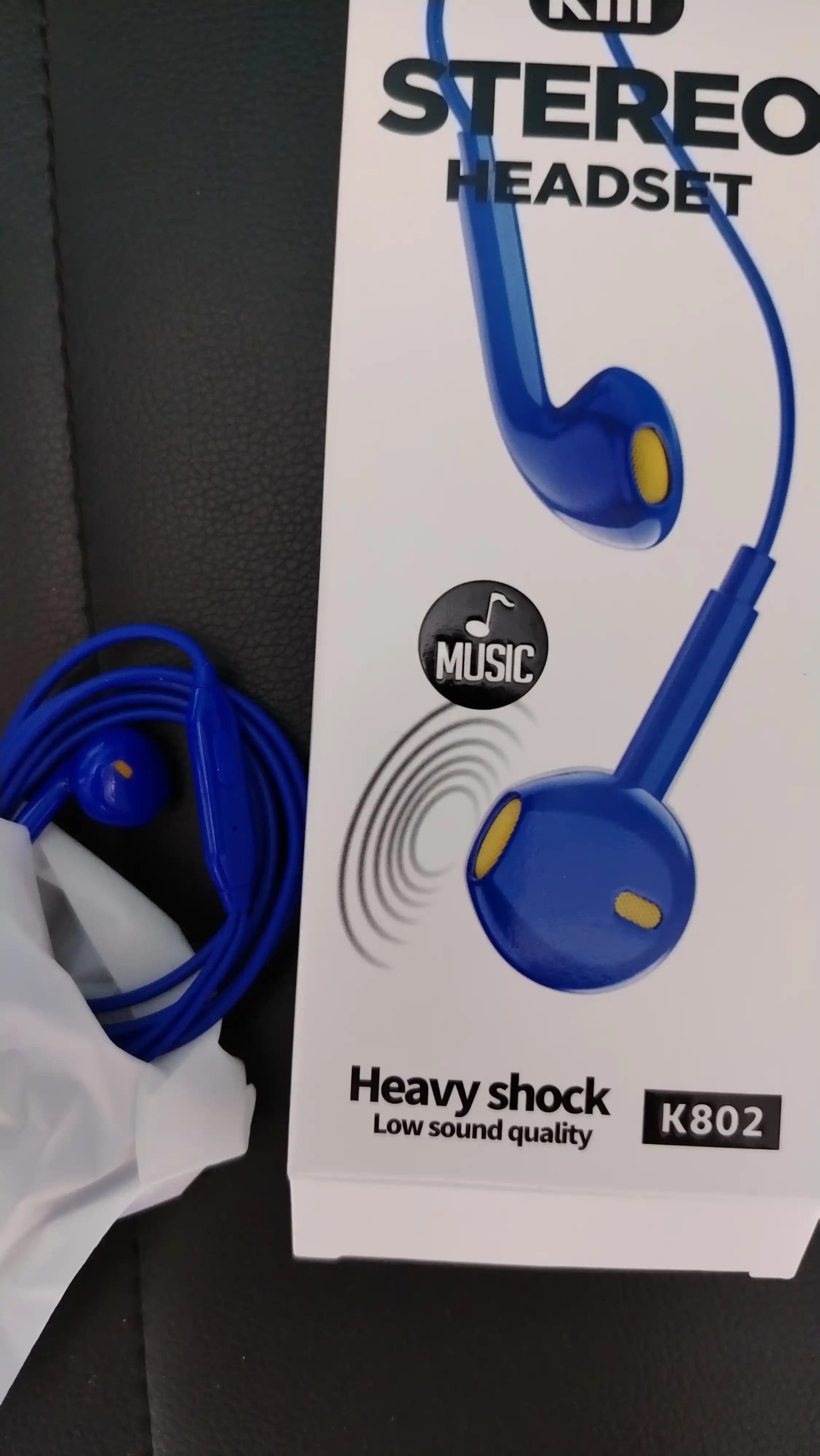 Simli quloqchinlar KIN KM-K802, 3.5 mm jack, mikrofon, bir tugmali boshqaruv
