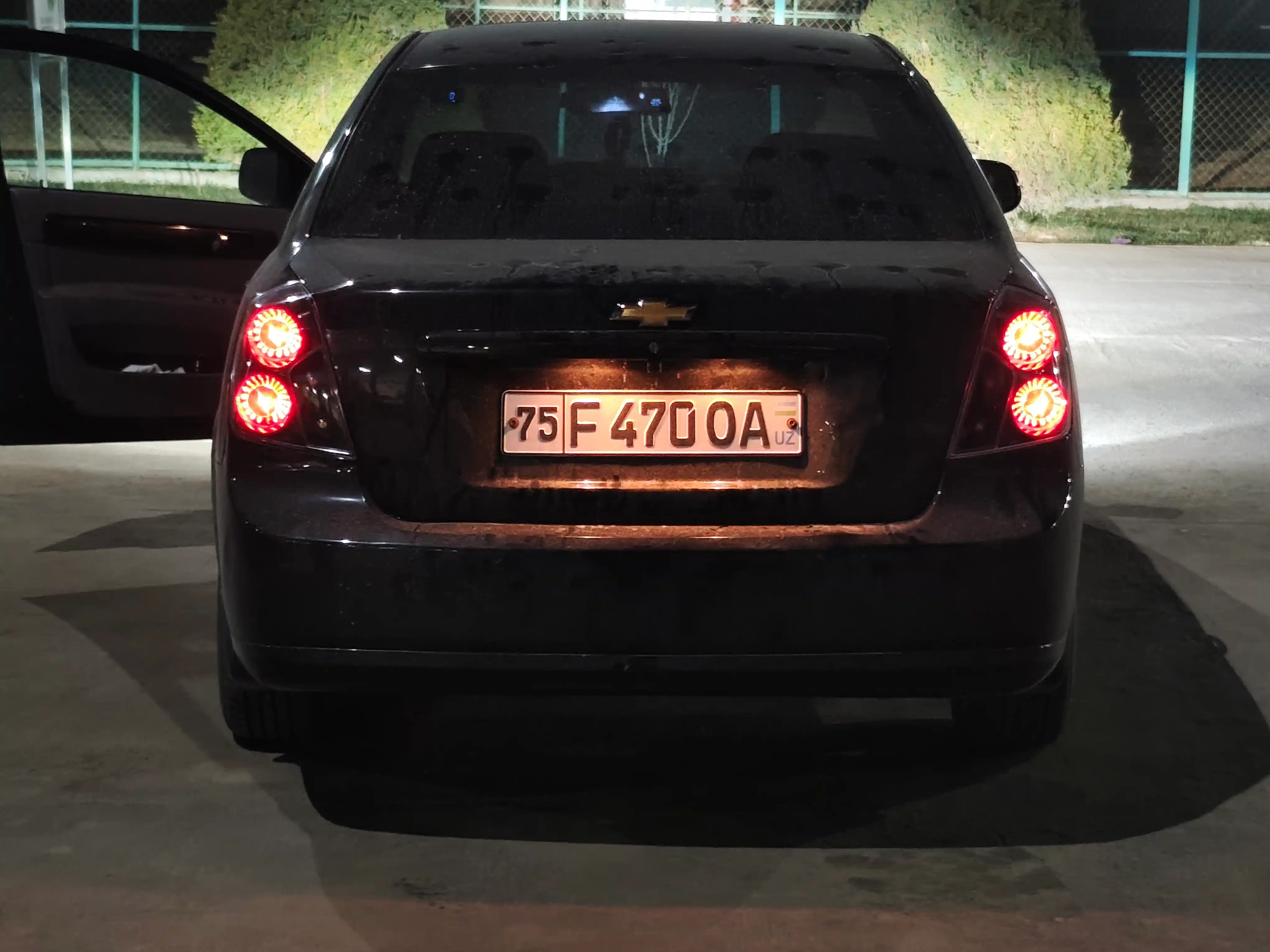 Orqa chiroq Lacetti Gentra Black Edition, ichki qora, oynasi shaffof
