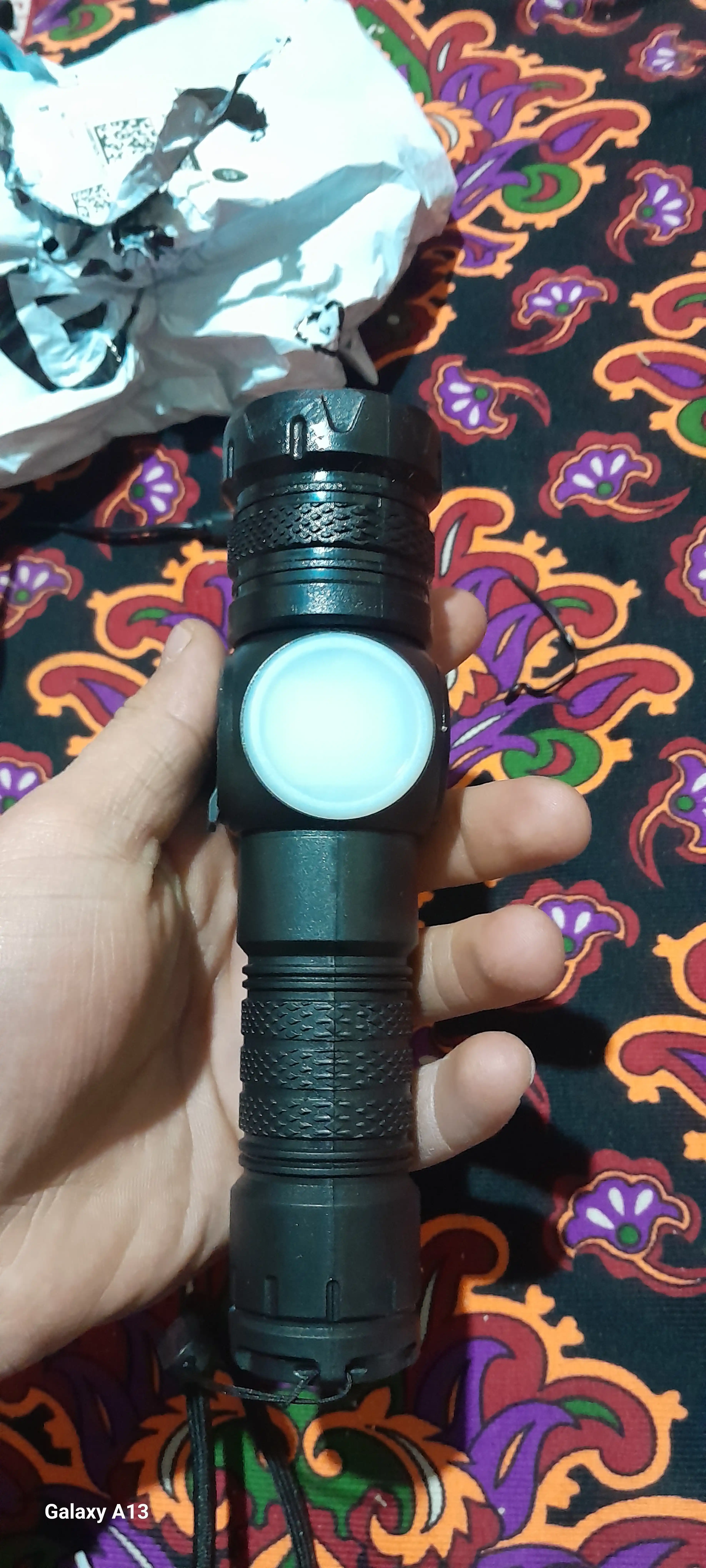 Qo‘l fonar LED, 5 rejim, PowerBank funksiyasi bilan