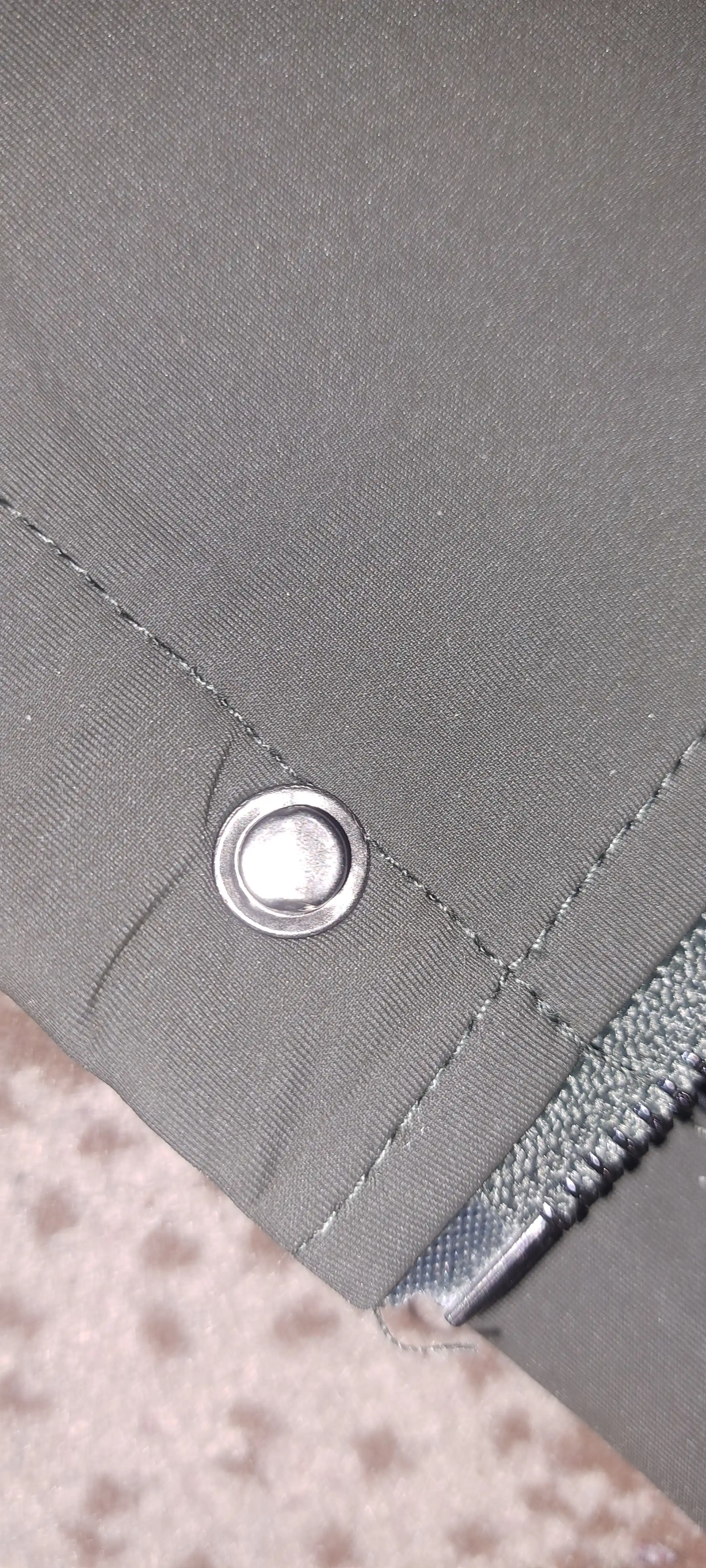 Erkaklar yengil kurtkasi, demisezon, polyester, ichi sintepon, kuz-qish-bahor