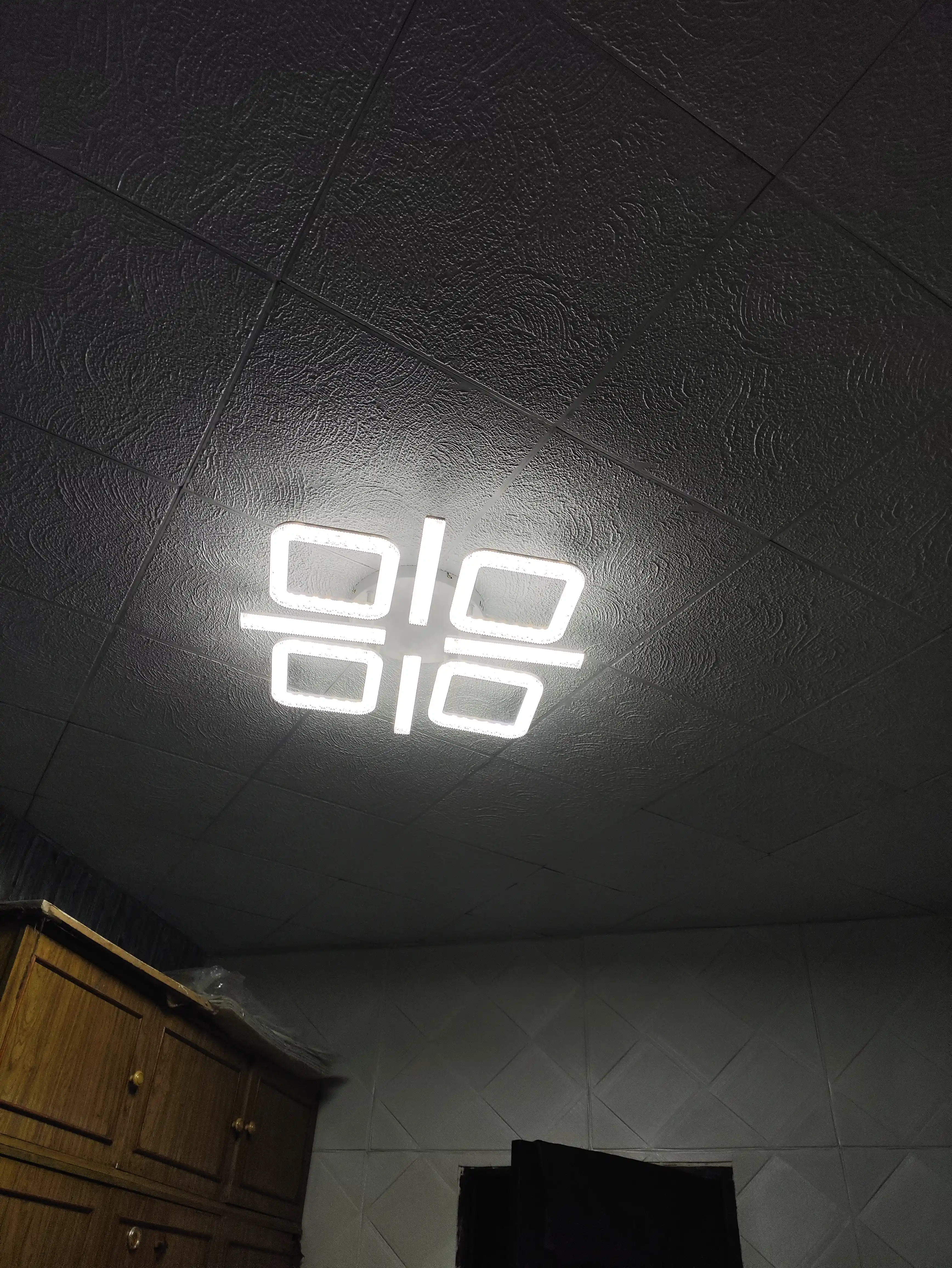 Современная LED-люстра(60x60 см)  с пультом управления, 3 режима света, до 30 м²