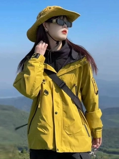 Желтый