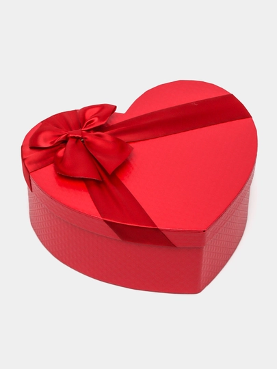 Подарочная коробка сердце. Красная gift box. Коробка для подарка