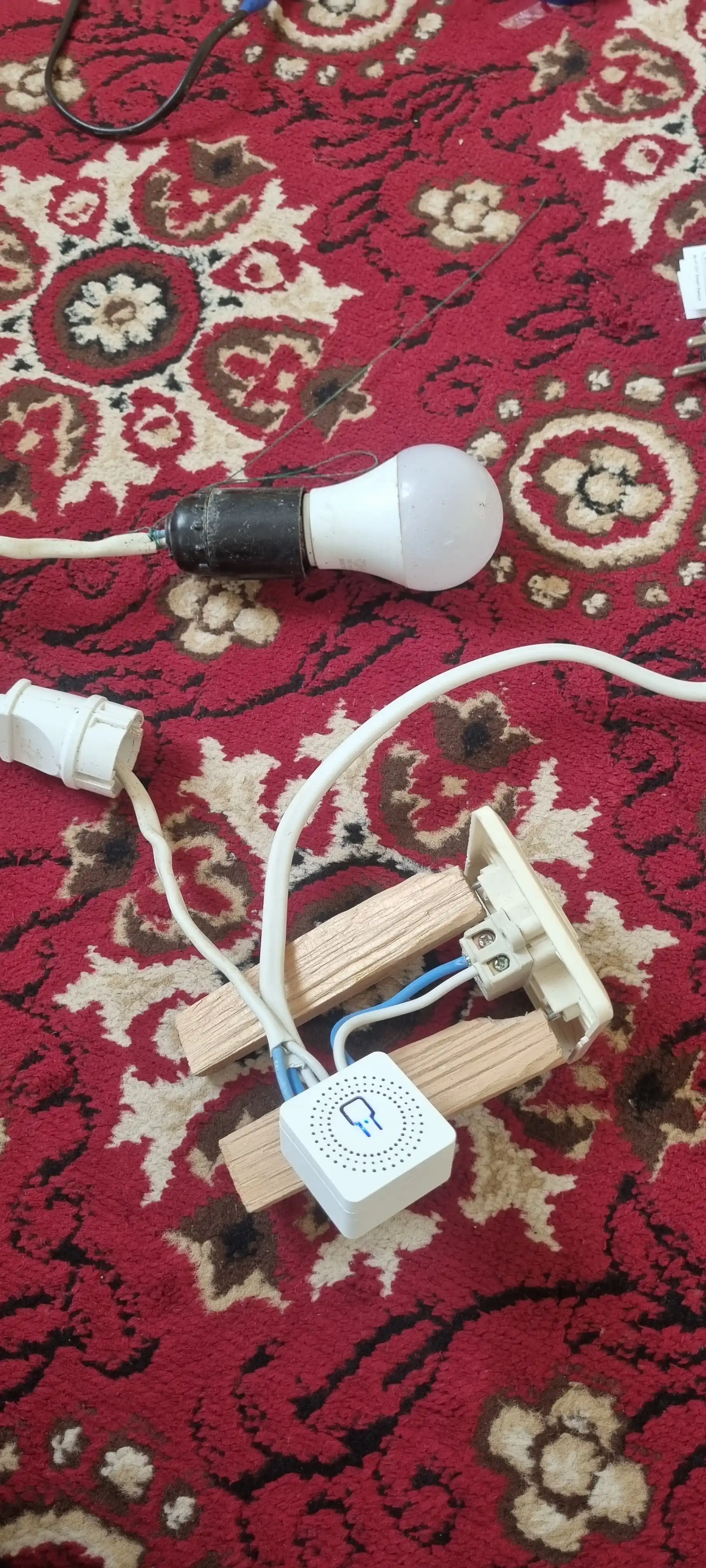 Ikki diapazonli WiFi+RF433 rele, Tuya Smart/Smart Life, Alisa