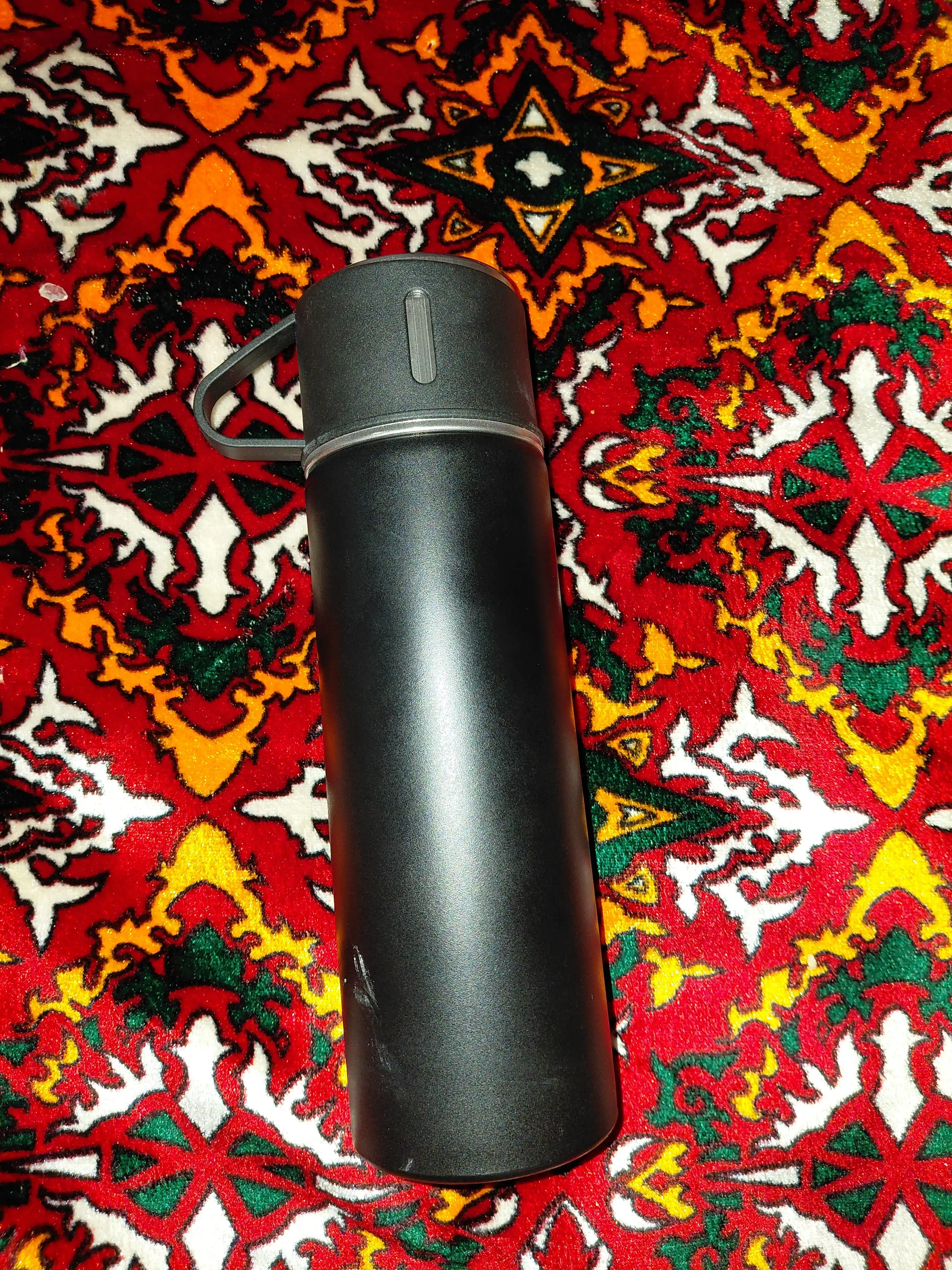 Termos - termokrujka, 3 piyoladan iborat sovg‘a to‘plami, 500 ml