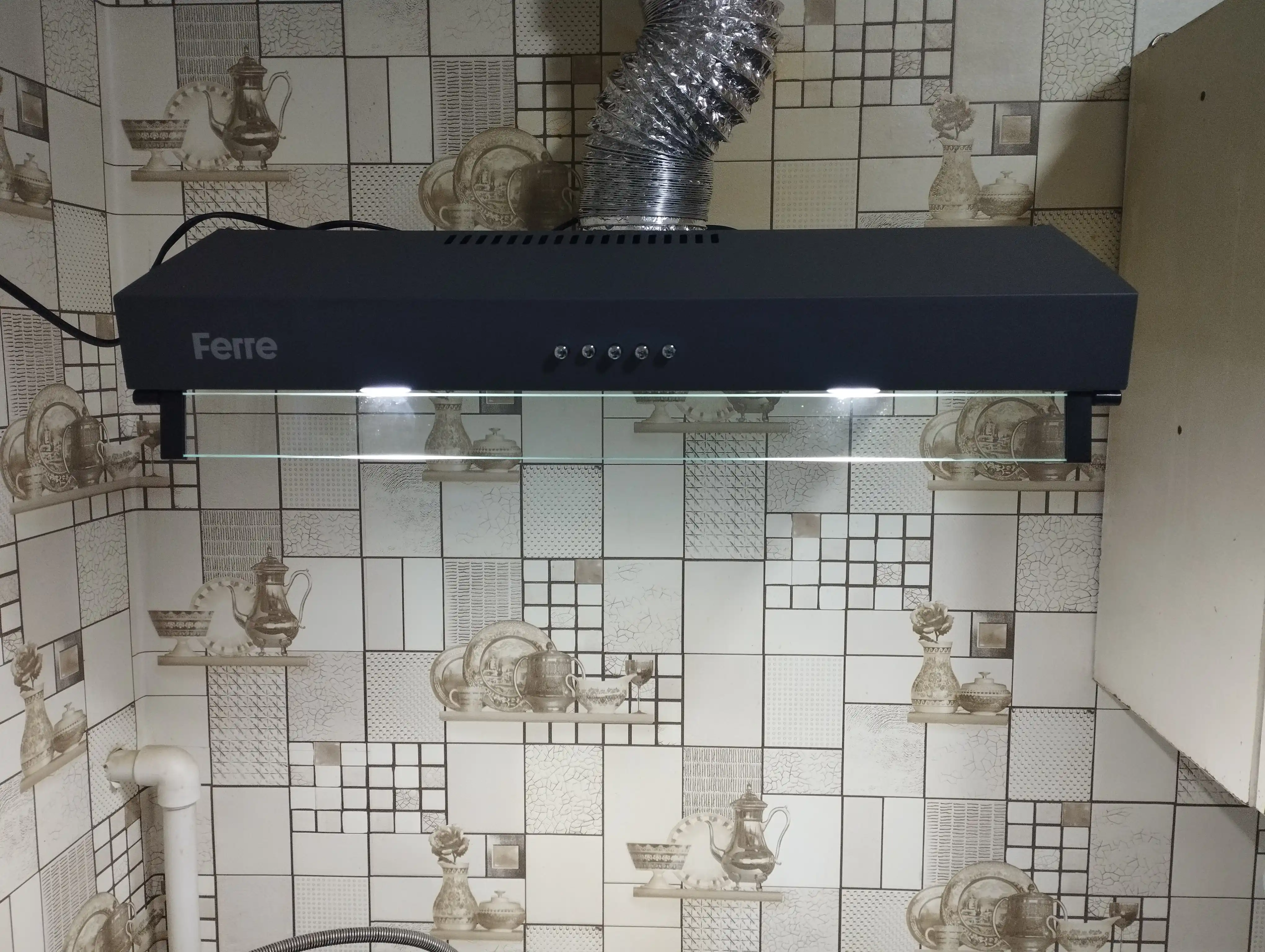 Ferre 601 Tablet oshxona dudburoni, ikkita dvigatel va 600 m3 yuqori so‘rish tezligiga ega