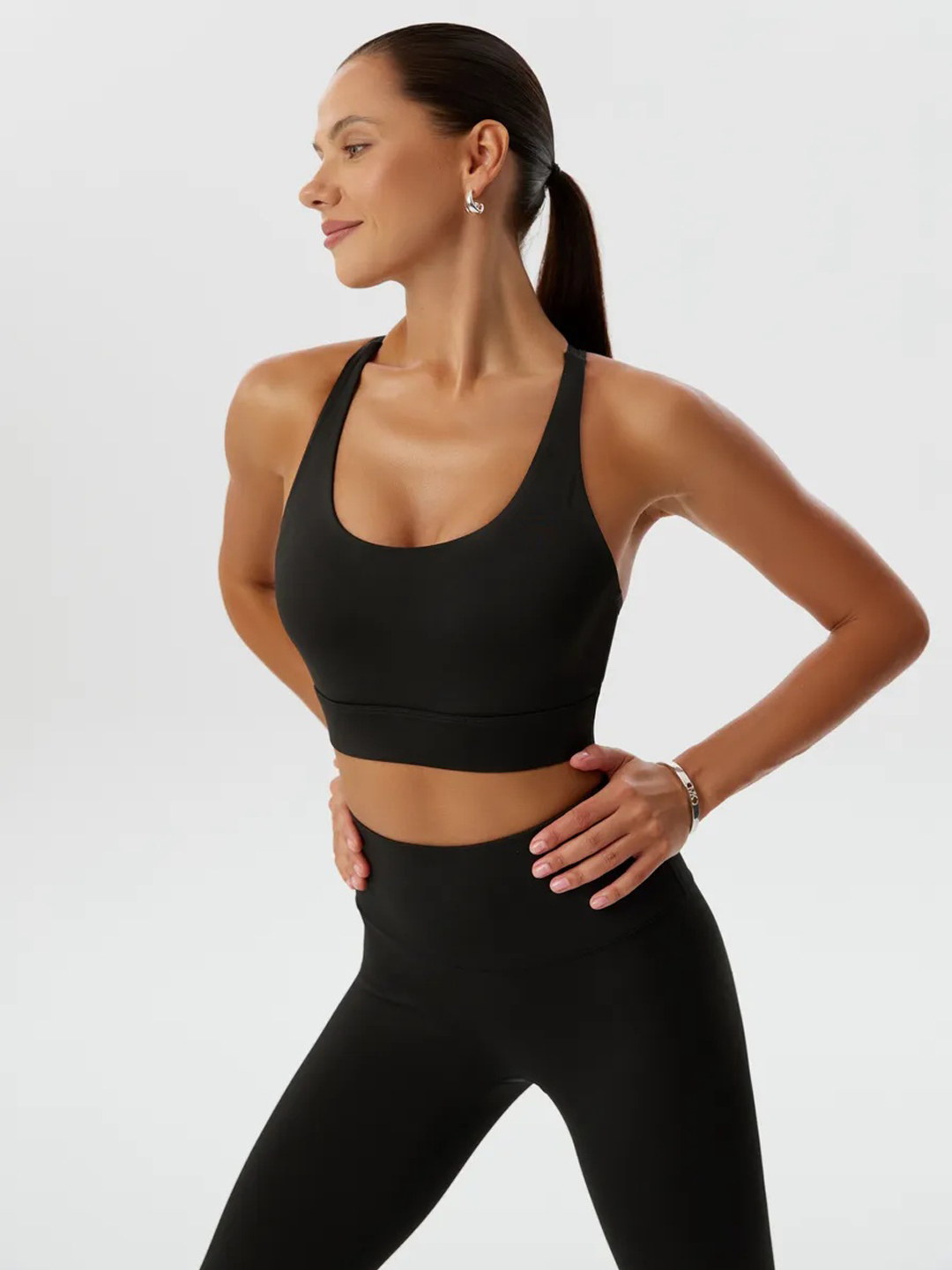 Topik, sport top, fitnes uchun chashkali sport topi, yoga, sport kiyimlari ayollar uchun