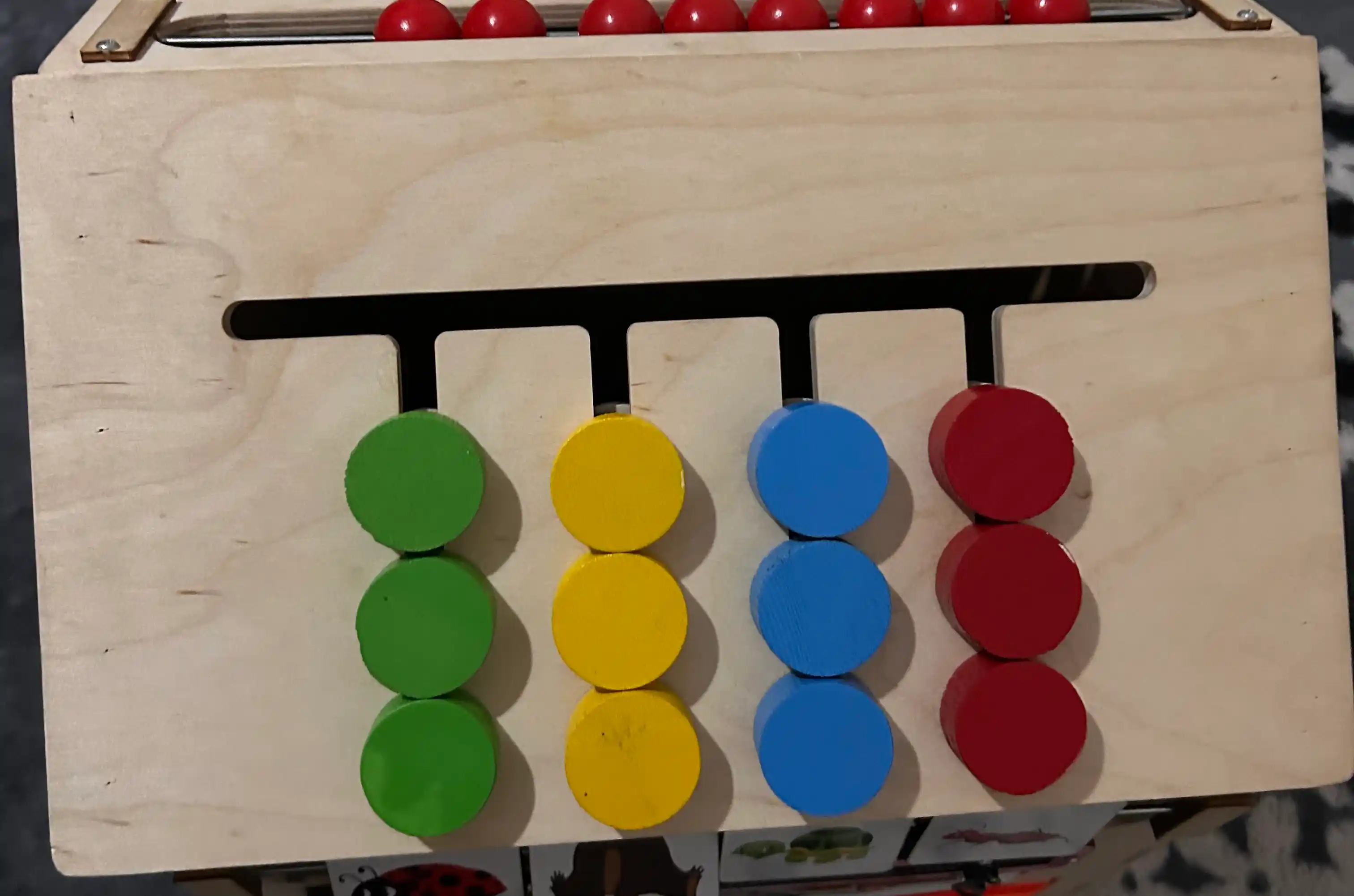 Игровая доска Бизиборд 40x30 см 