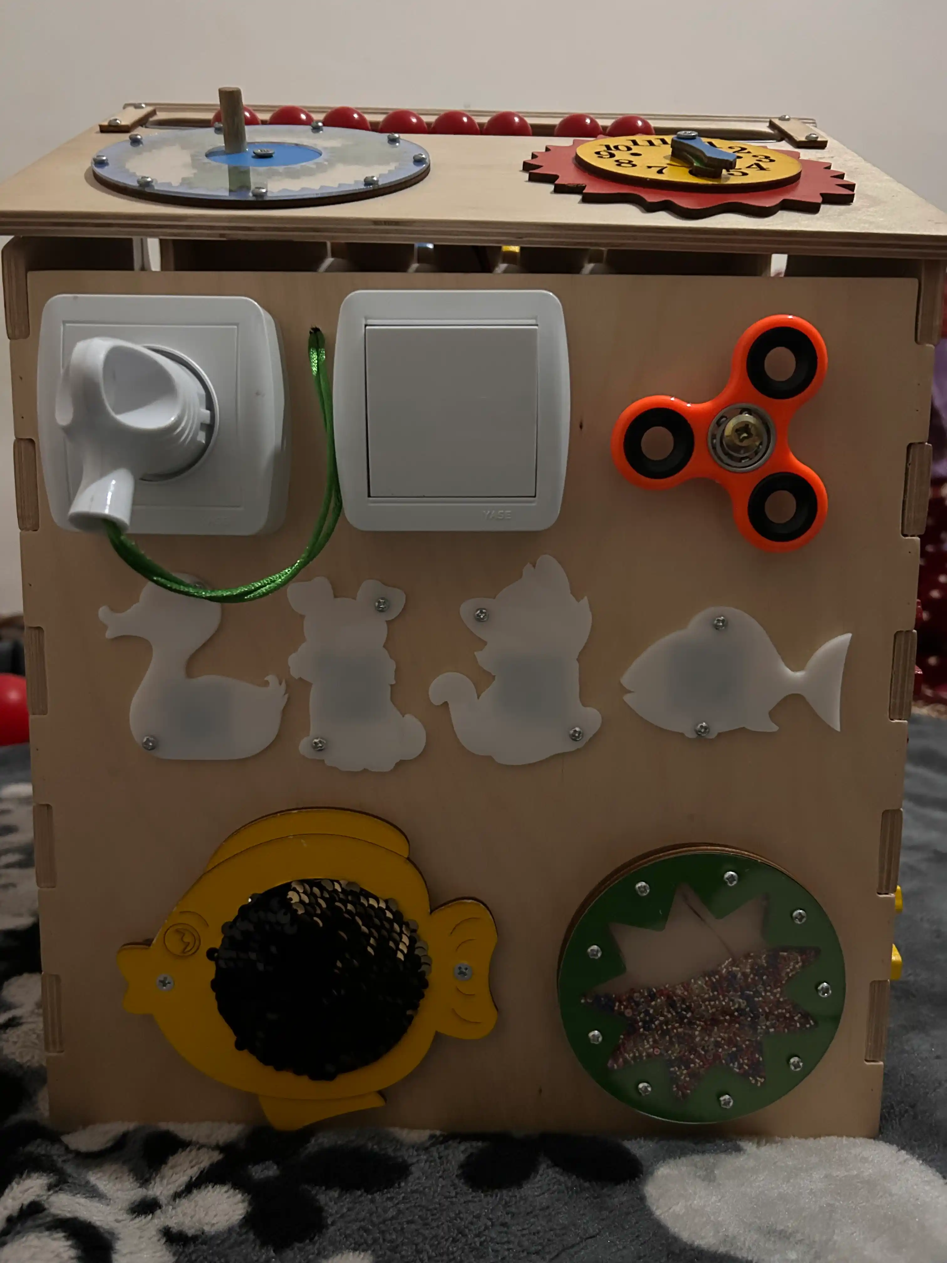 Игровая доска Бизиборд 40x30 см 