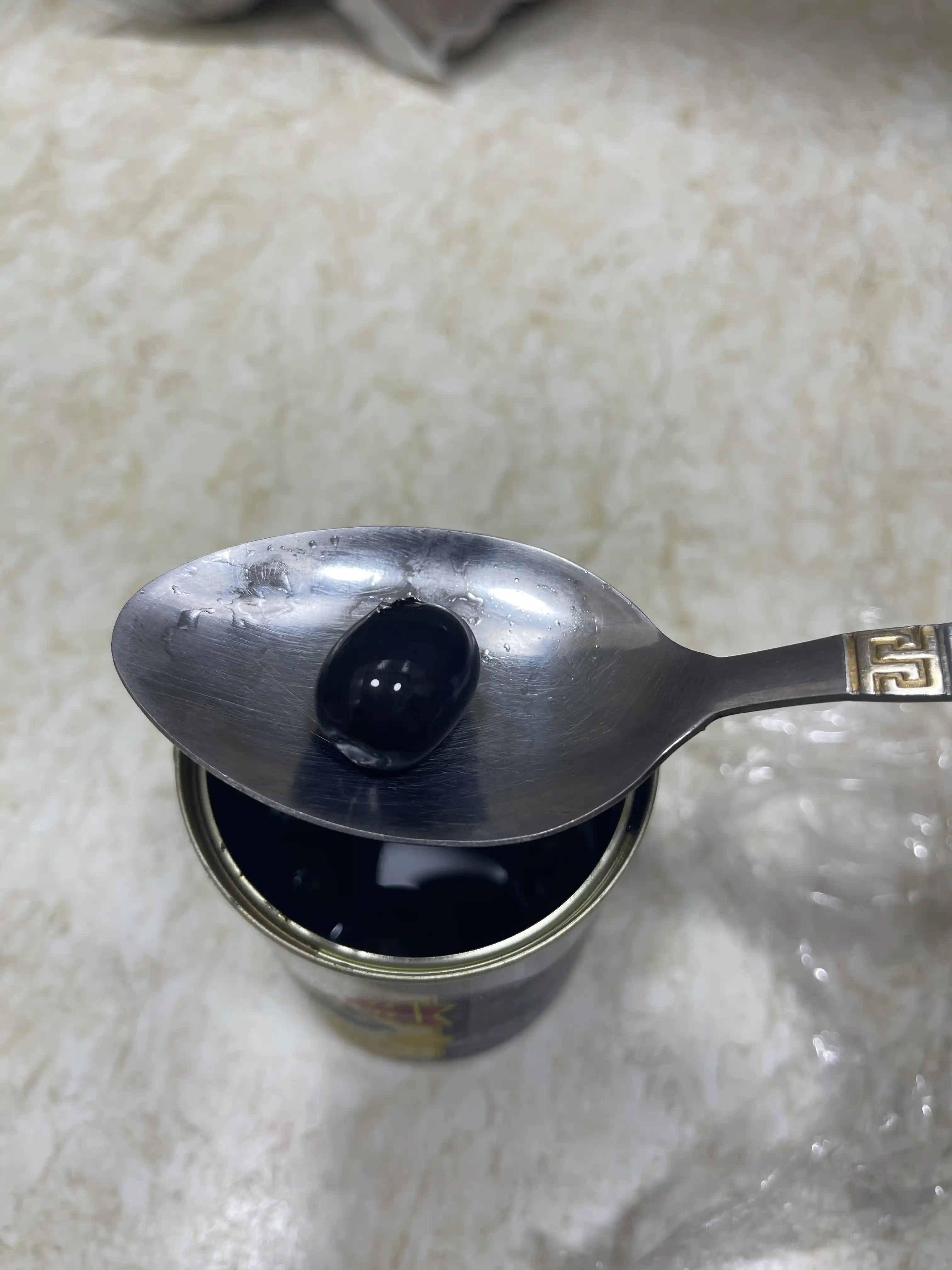 Маслины Maestro De Oliva с косточкой, 280 г