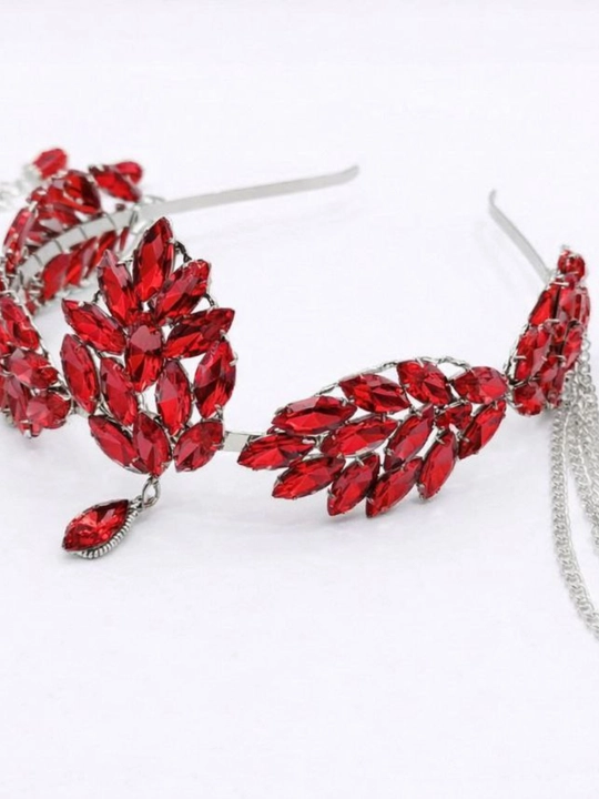 Нежная диадема для девушек – со стразами Swarovski и цепочками