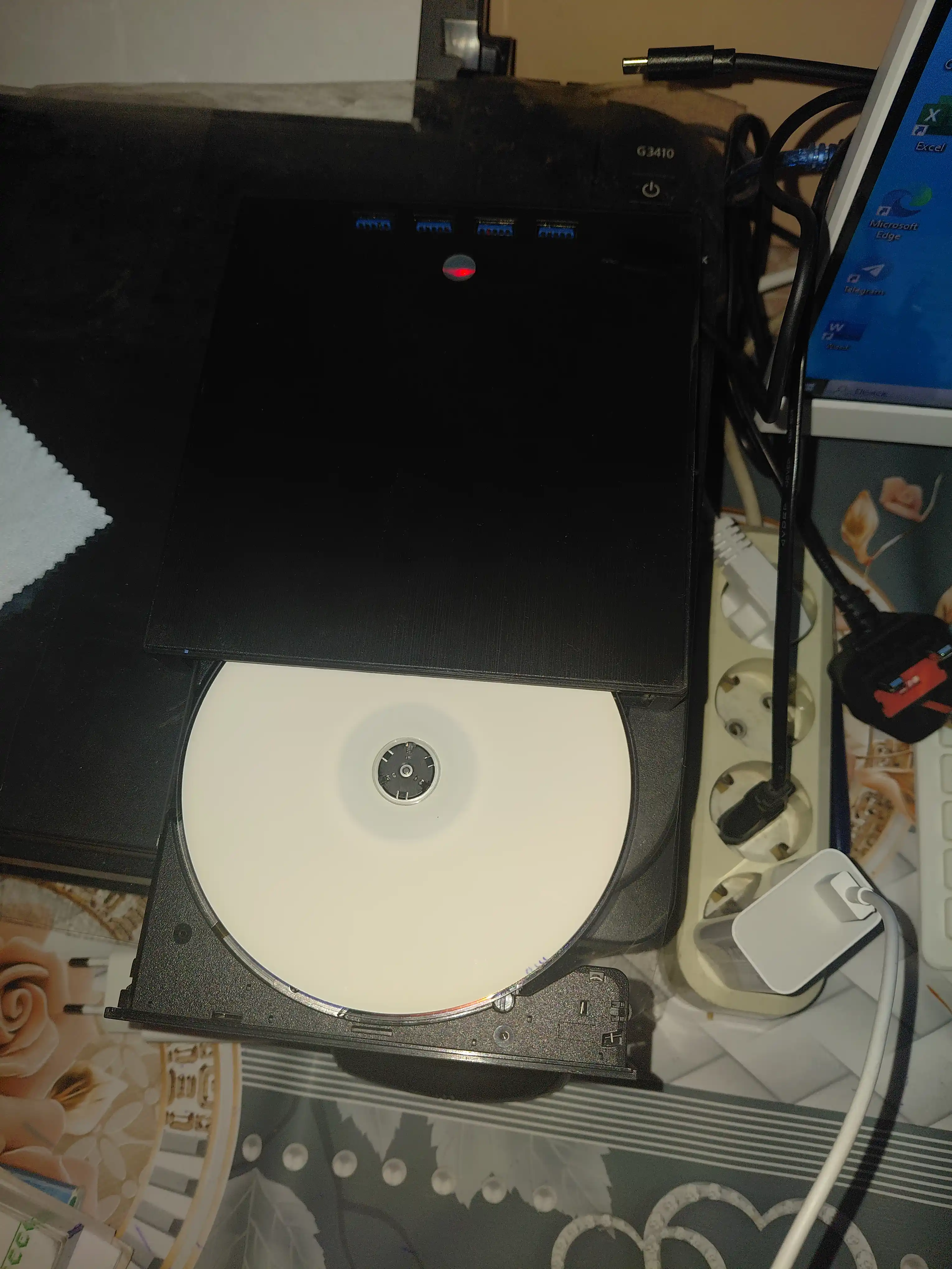 Tashqi DVD RW USB 3.0 Type-C, optik privod, noutbuklar va kompyuterlar uchun