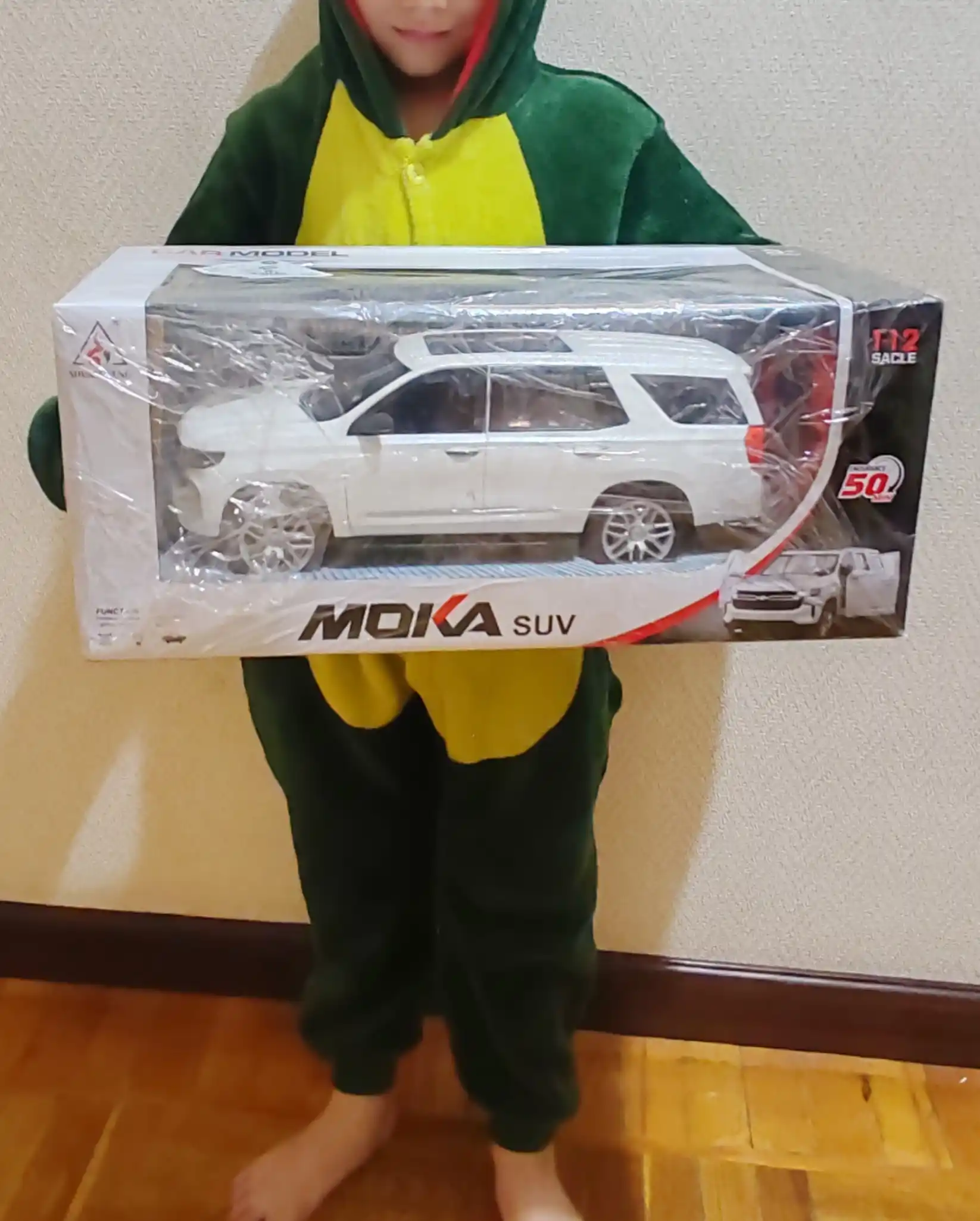 Машина на пульте управления, машина BYD Champion, Zeekr 001, Lexus 570, Chevrolet Tahoe
