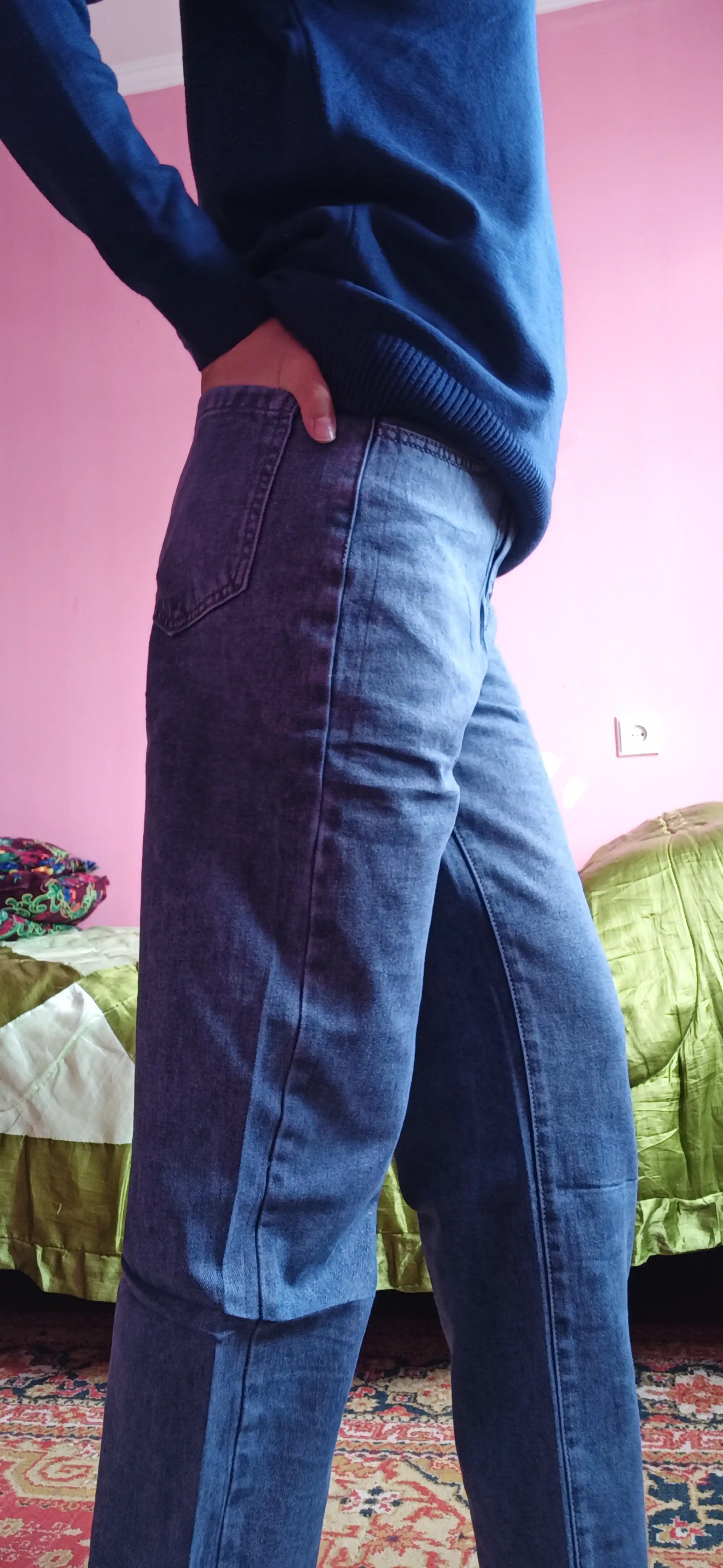Ayollar jinsilari, keng oversize jinsilar