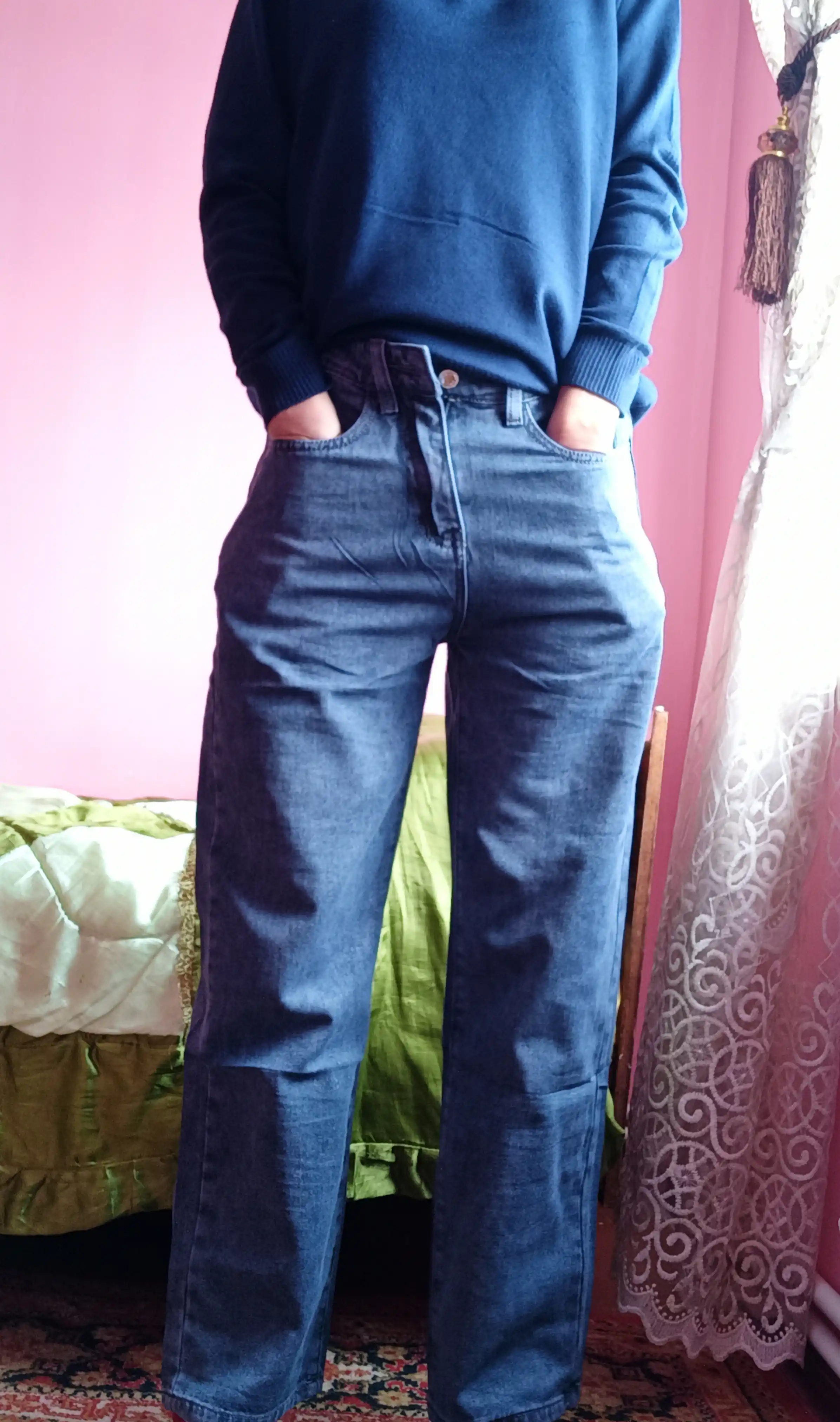 Ayollar jinsilari, keng oversize jinsilar