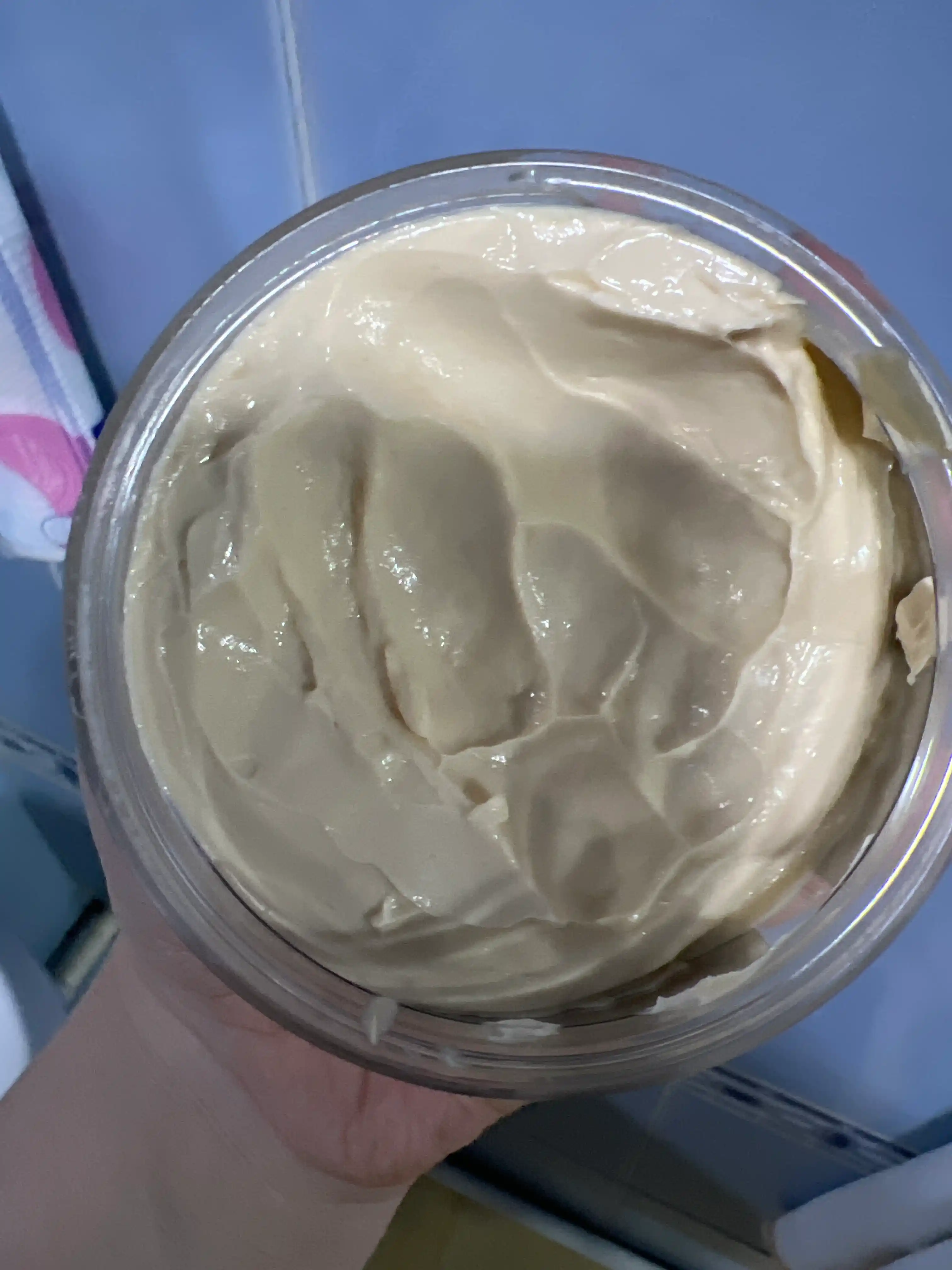 Antitsellyulitga qarshi, ozdiruvchi Semily kremi, issiq va sovuq ta’sirli, 300 ml