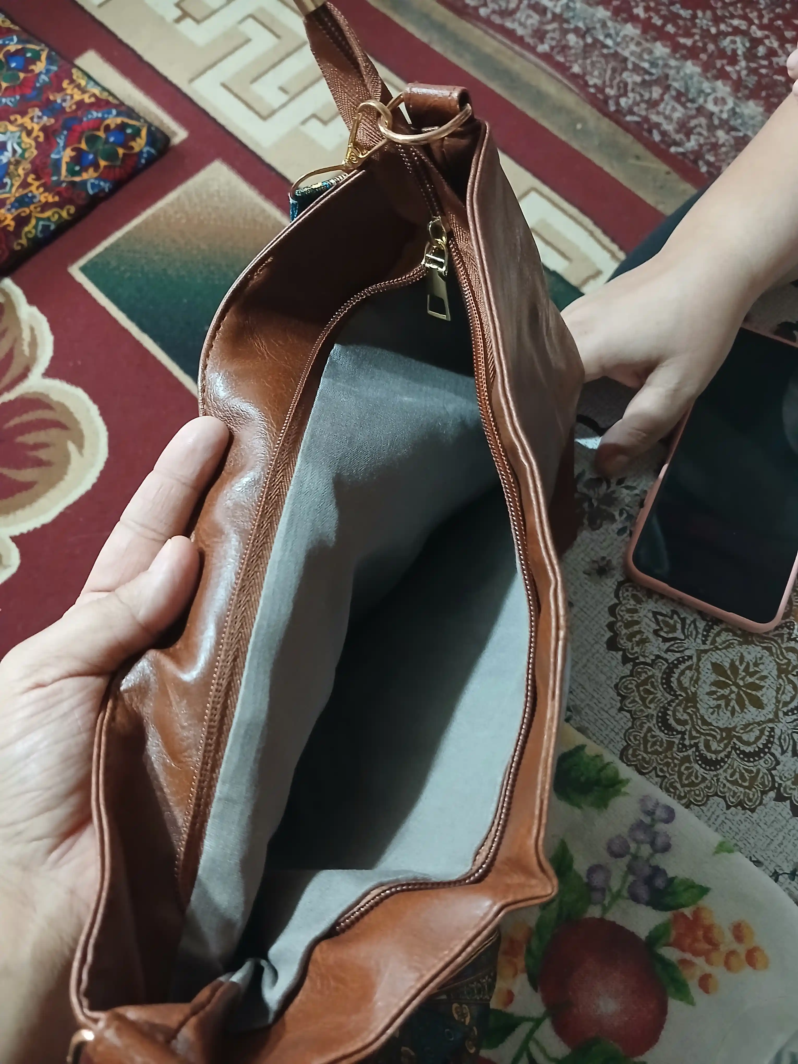 Ayollar shopper sumkasi