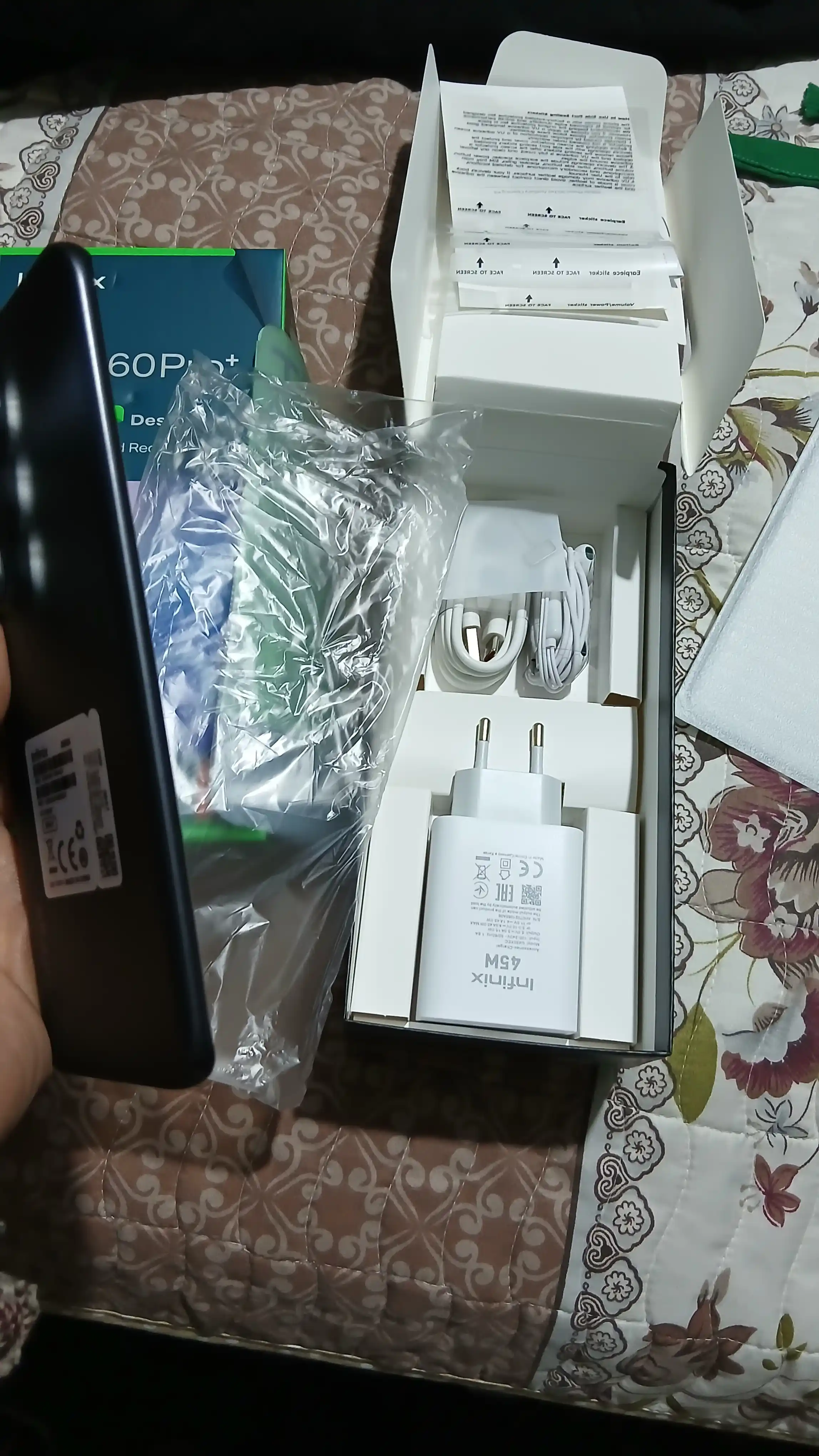 Смартфон Infinix HOT 60 Pro+, 8/256Гб, изогнутый 3D AMOLED 144 Гц, 50 МП, 5160 мА/ч, 45 Вт
