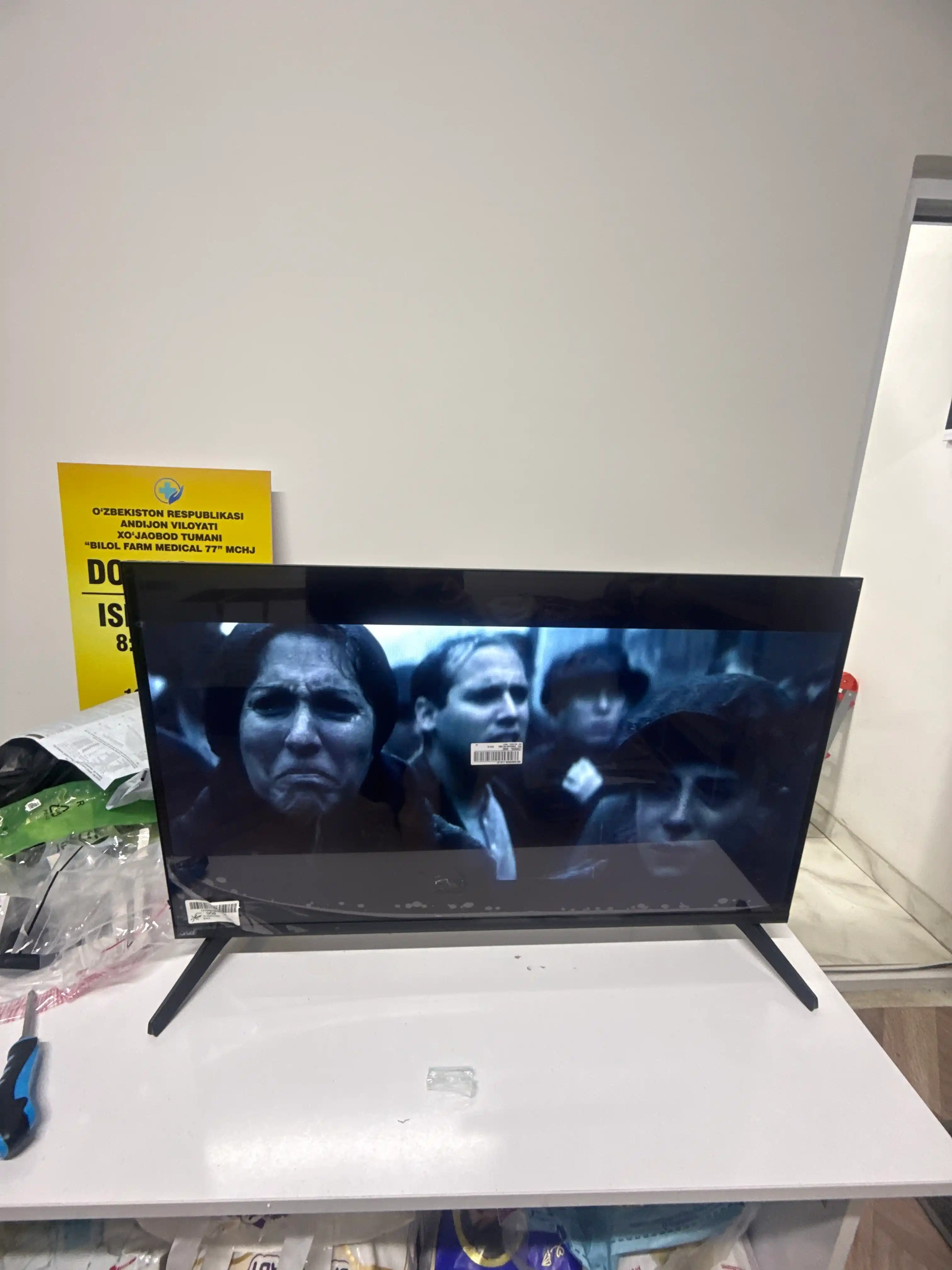 Smart Artel A32NHCH001 32" HD televizor, ovozli qidiruv pulti