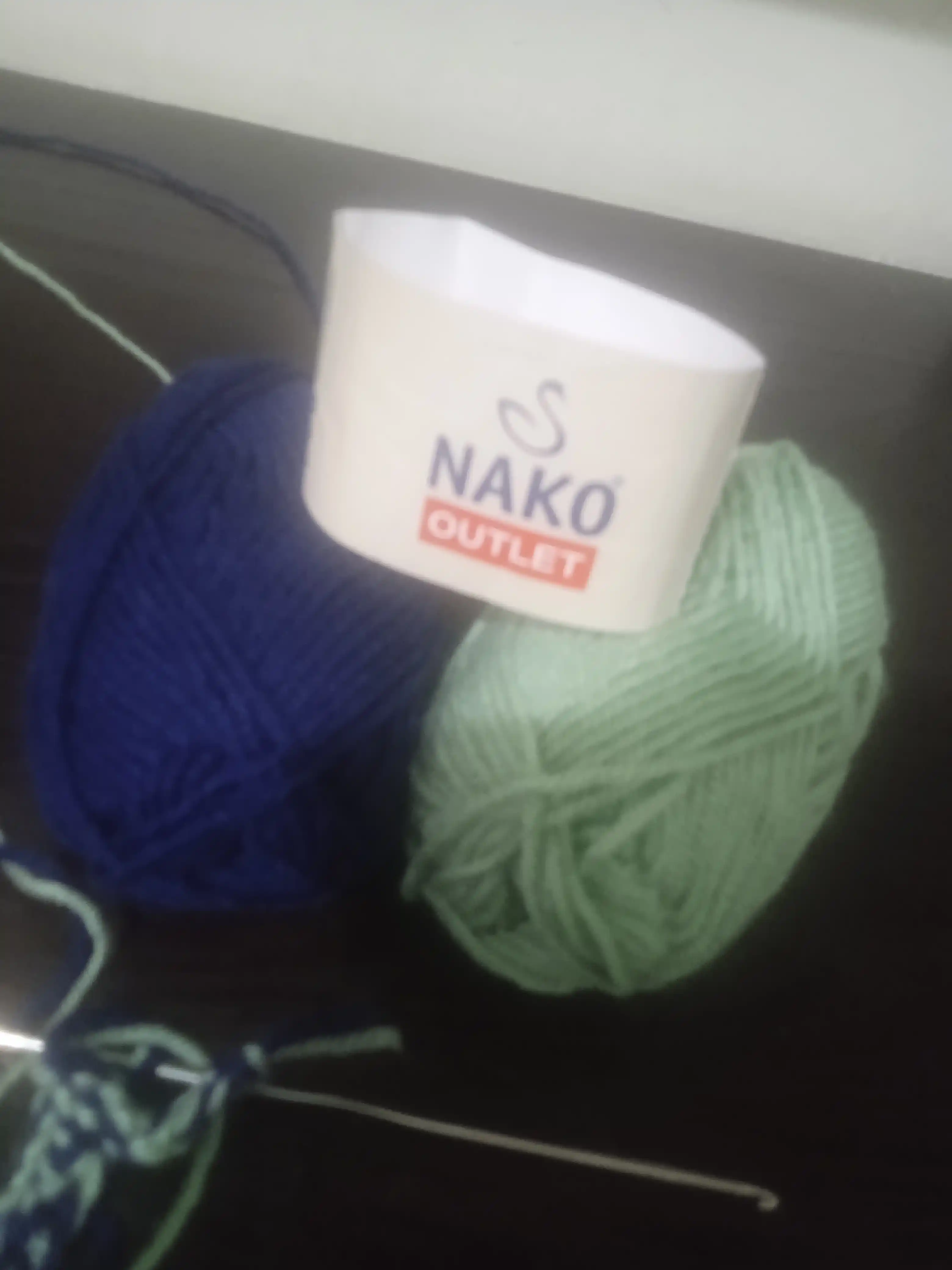Пряжя Nako Outlet - плотная вязка,100% акрил, 250 м, 50 г (+- 5 г, 10%+-),в упаковке 1 шт