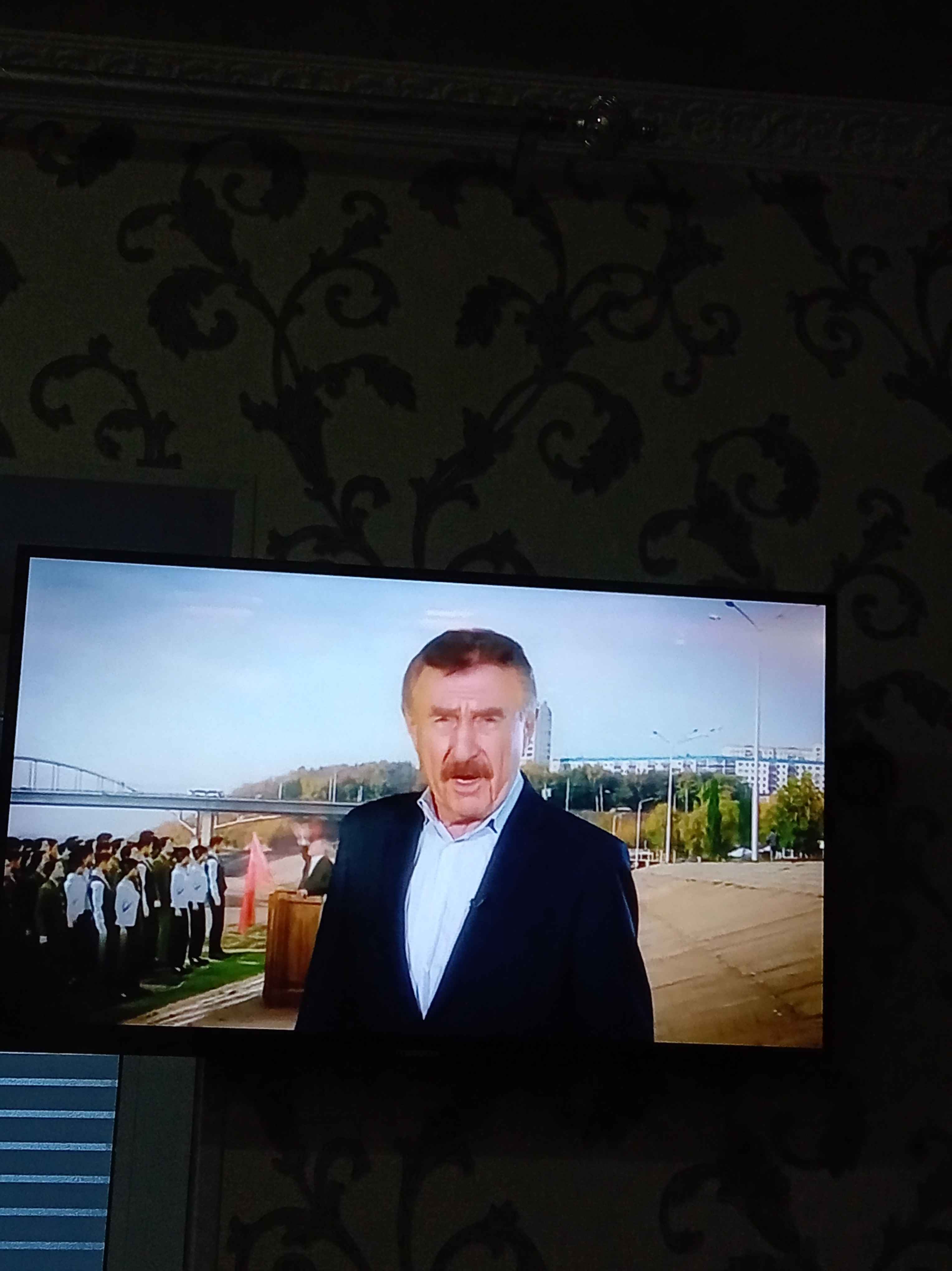 Телевизор MoonX 50" 4K, 43" Full HD, 32" HD, Smart TV, Full HD Wi-Fi, голосовое управление