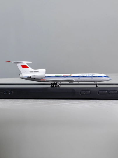 Tupolev TU-154 samolyoti modeli, Aeroflot (Balkan) CCCP-85591, NG Models, metall, 12sm - 