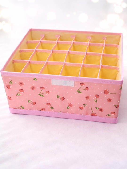 Qopqoqli ko‘p bo‘limli matoli organizer