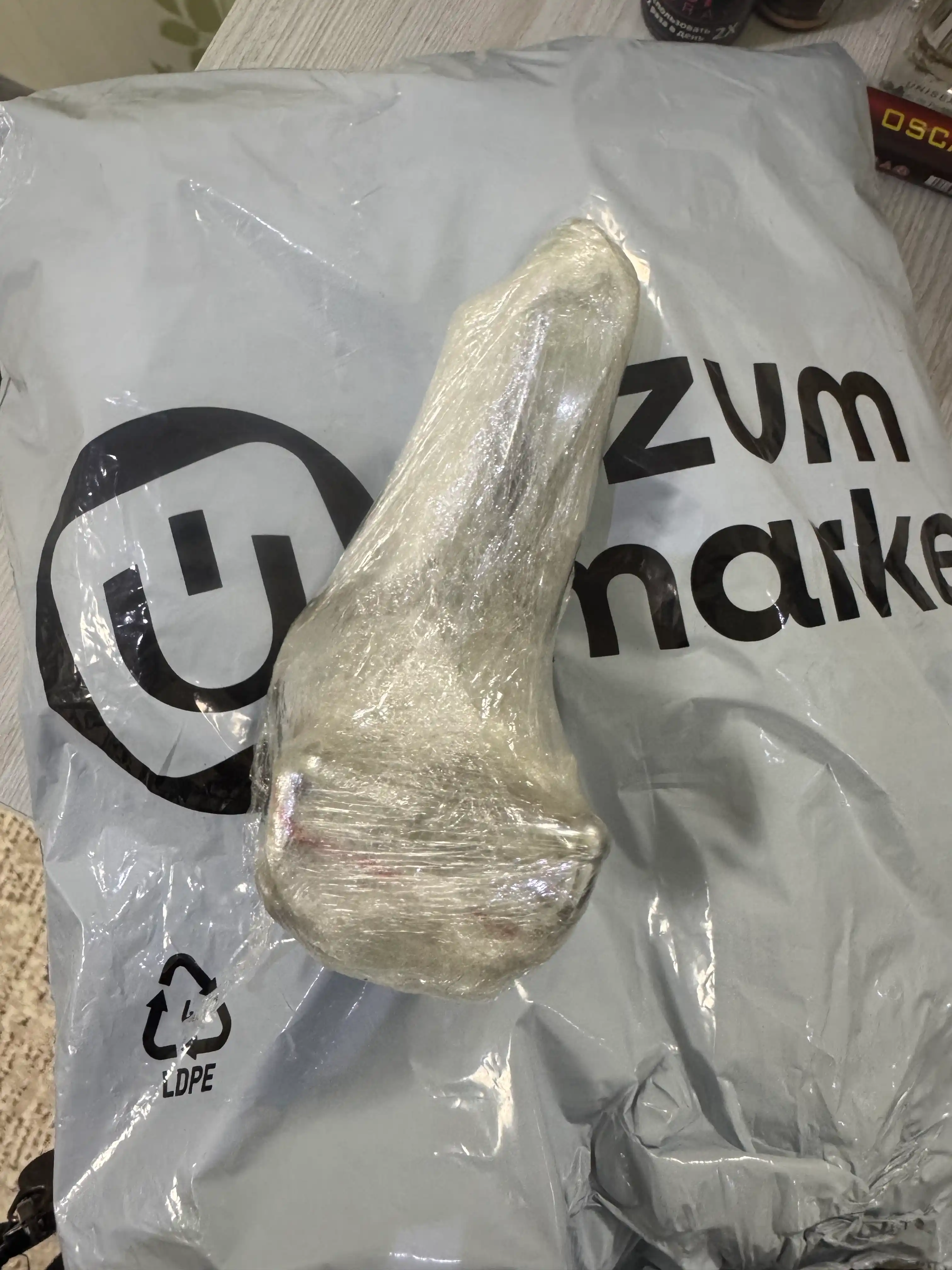 Kiyim uchun devor ilgaklari