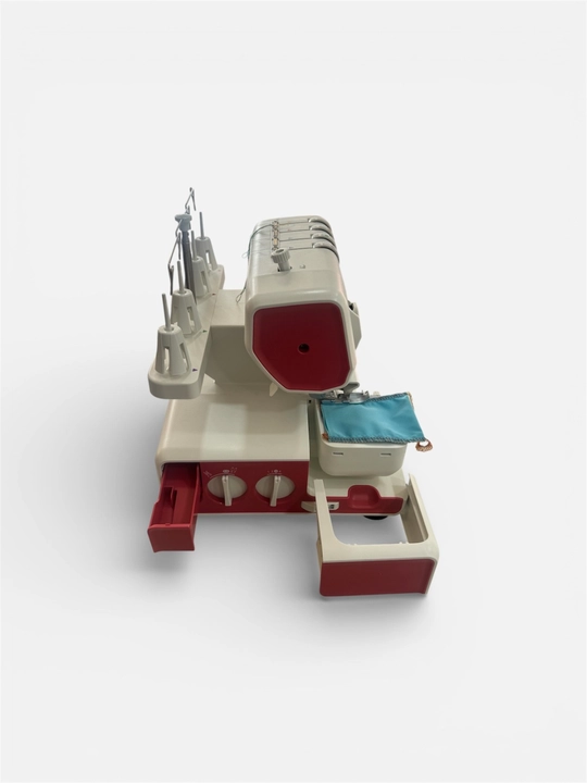Оверлок  TRIO DREAMLOCK 664 PLUS