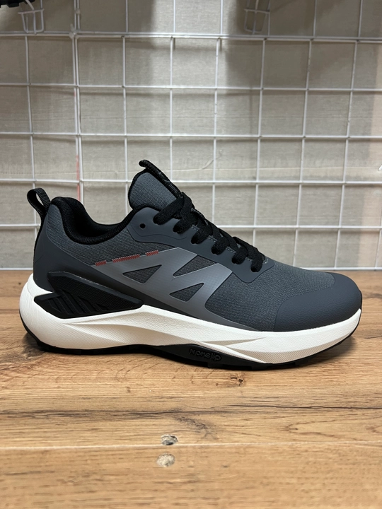 Krossovka KALADIS gore-tex, erkaklar uchun, har kunlik foydalanish uchun - 