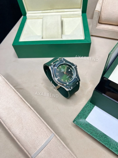 Hublot soati erkaklar uchun remeshok hidli "shokolat" sana ko'rsatkichli sovg'a qutsida