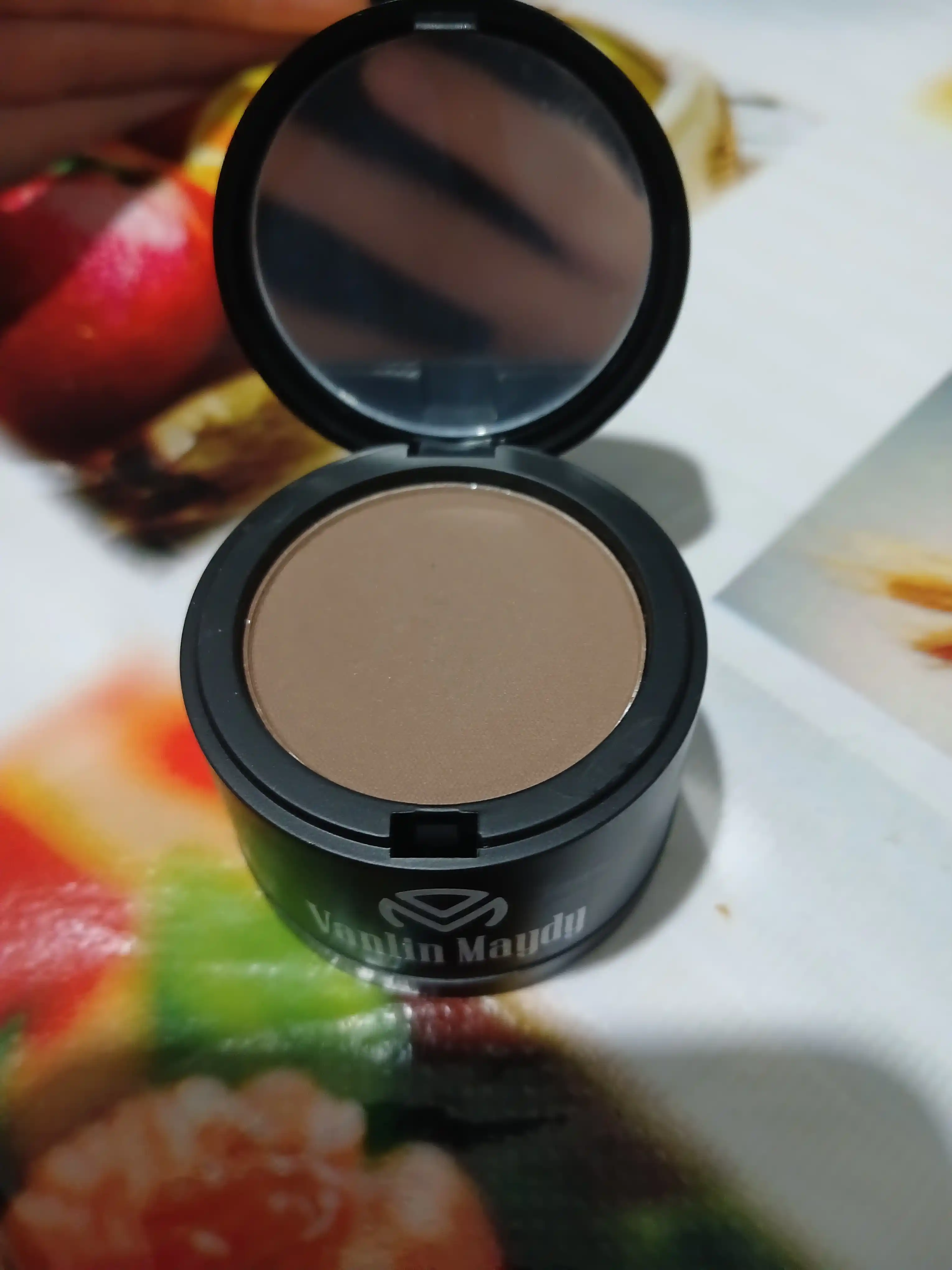 Oqargan sochlar, soqol, qoshlarni yopish uchun kukun, 4g