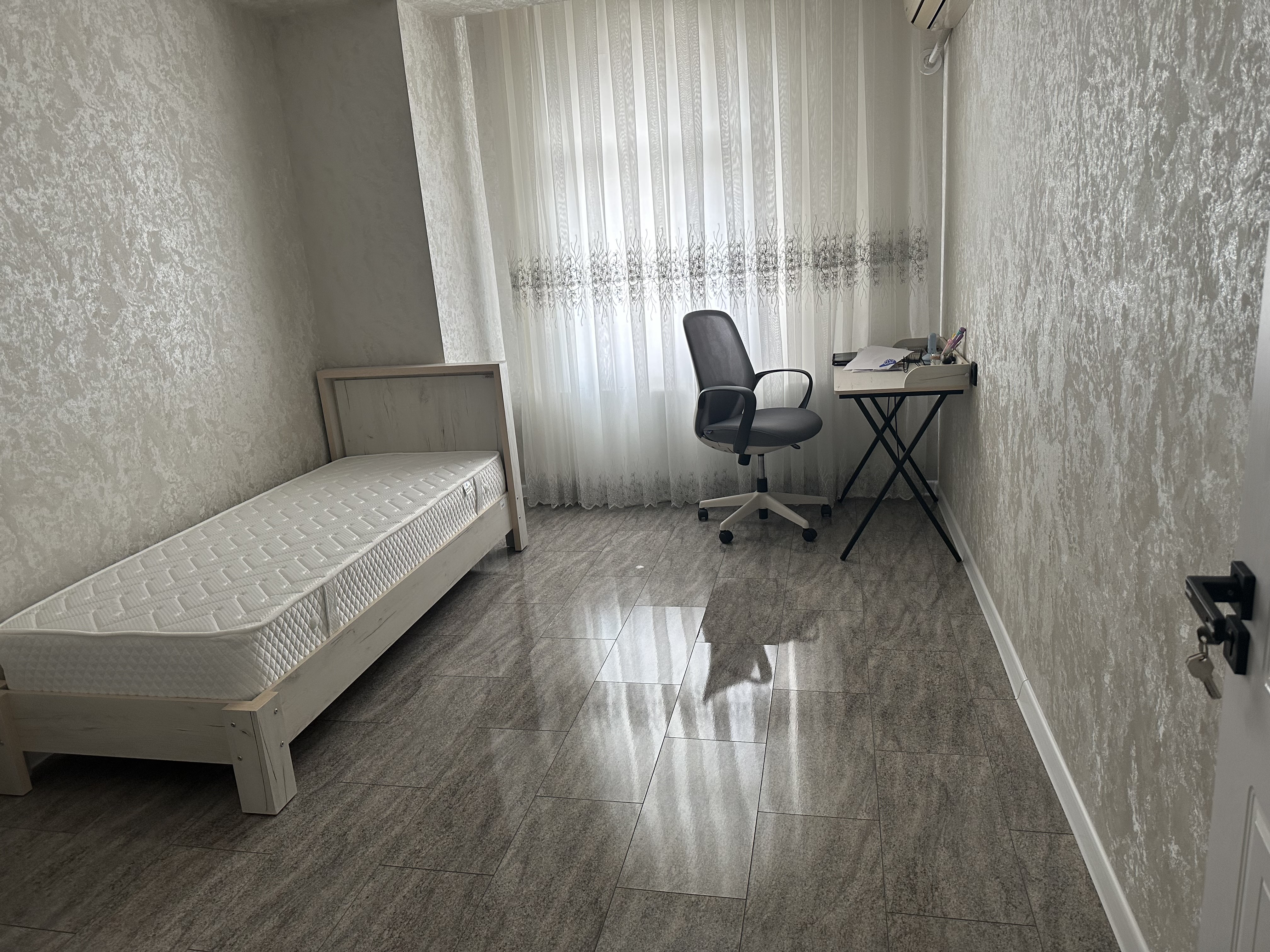 Кровать AIKO Elegant, односпальная, с ортопедическим матрасом, 206х90х90 см