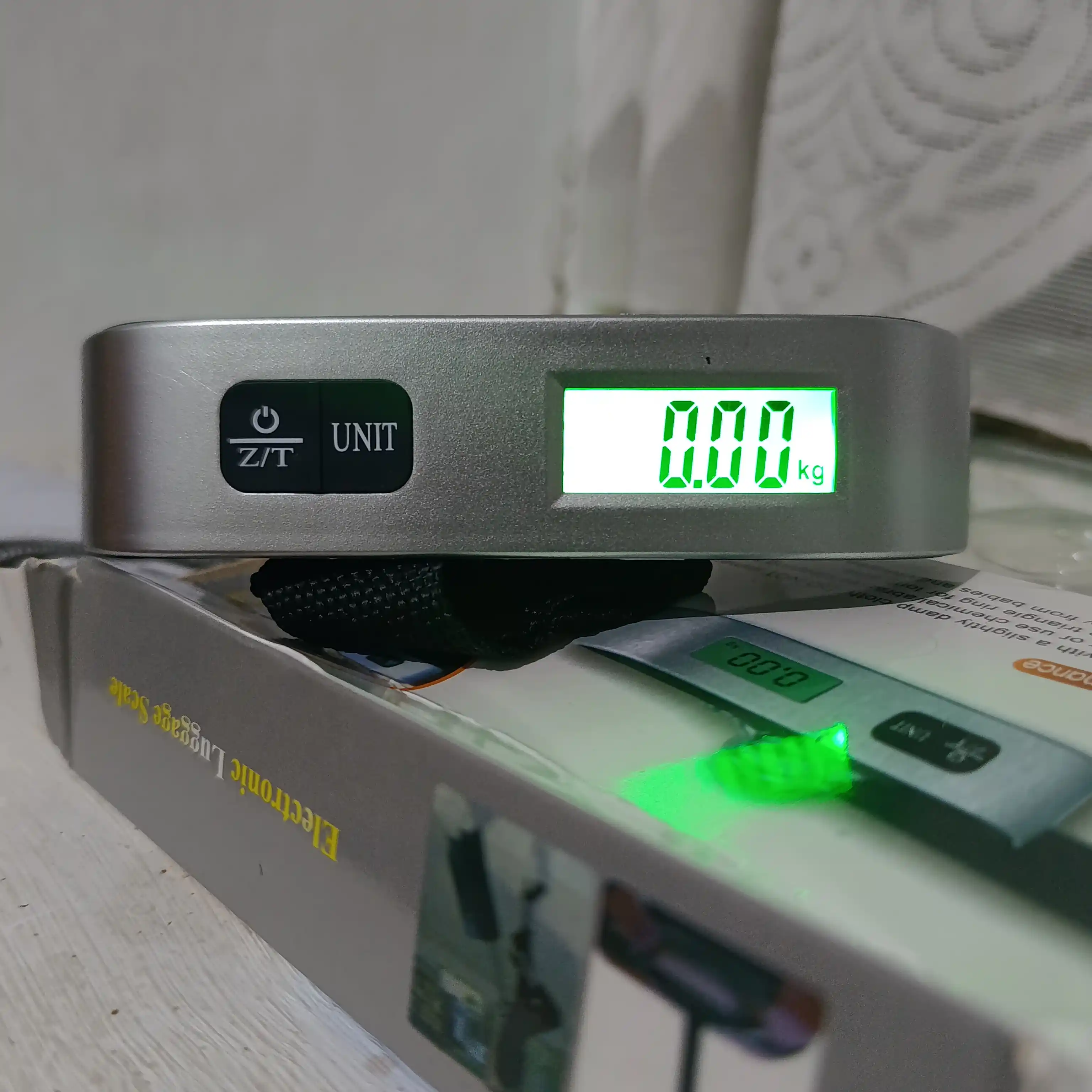 Elektron qo'l tarozisi 50 kg gacha