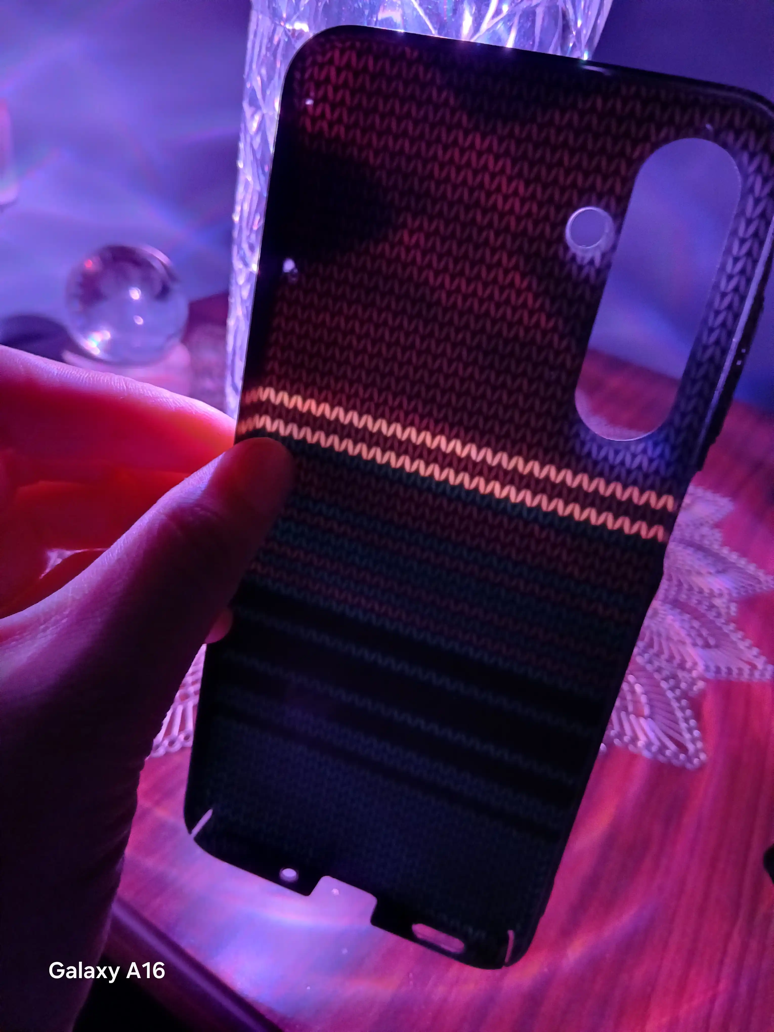 Карбоновый чехол для Samsung A25, A56, A16, A13, A34, A26, A35, A14, A17, A51, A07, A32,