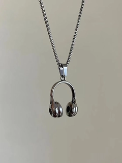 Тёмно-коричневый