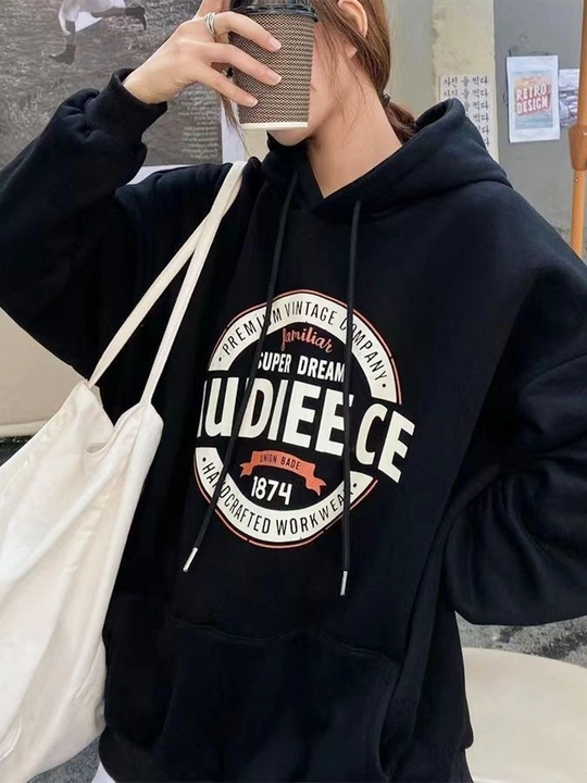 Ayollar xudi, oversize, bosma, universitet uslubida