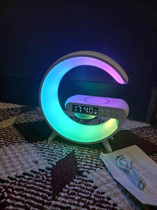 Bluetooth RGB kolonka, simsiz zaryadlash bilan