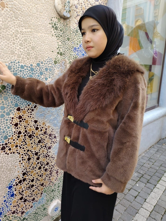Sun’iy mo‘ynadan tikilgan ayollar po‘stini, katta o‘lchamli, ayollar qishki kiyimi, qishki po‘stin, 46-50