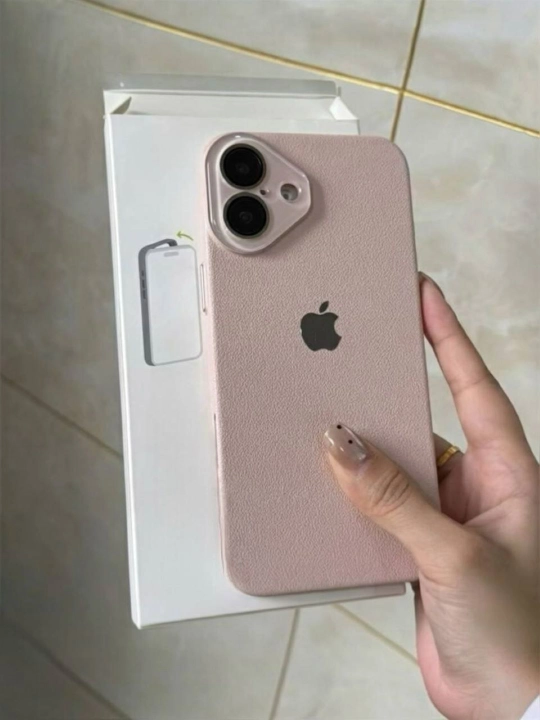 Чехол на iPhone 14, 15, 16, 17, Pro, Max, Plus, Air, цветной, кожаный