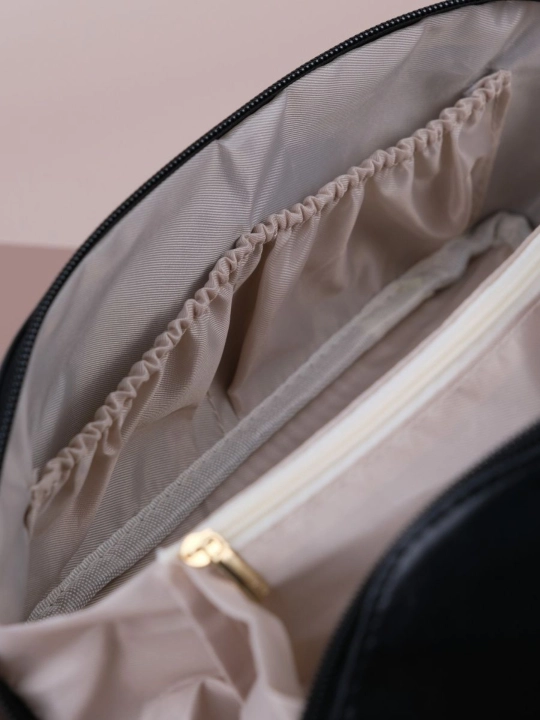 Luxury sifatdagi ayollar kosmetichkasi