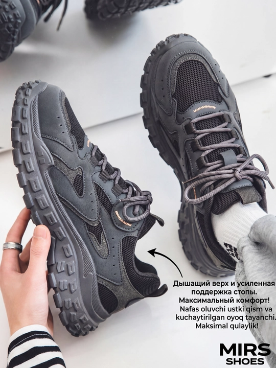 Erkaklar uchun demi-mavsumiy MIRS SHOES krossovkalari, baland taglikda, 1 o‘lchamga kichik