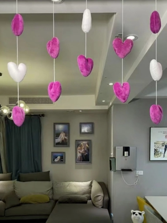 Interyer bezagi, yurakchalar bilan romantik bezak, yotoqxona bezagi