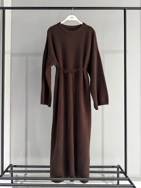 Ayollar uchun issiq oversize ko‘ylak (belbog‘ bilan)