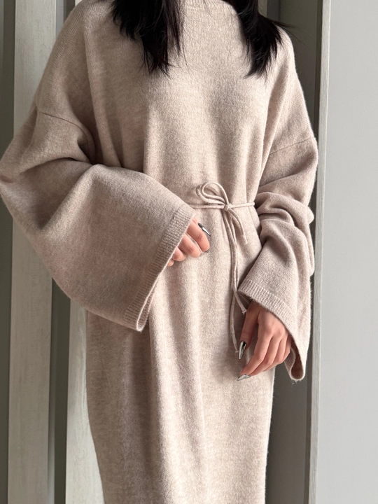 Ayollar uchun issiq oversize ko‘ylak (belbog‘ bilan)