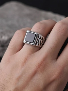 Серебряный