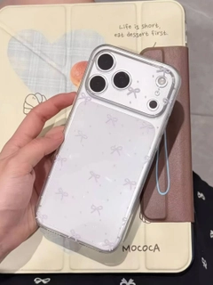 Прозрачный